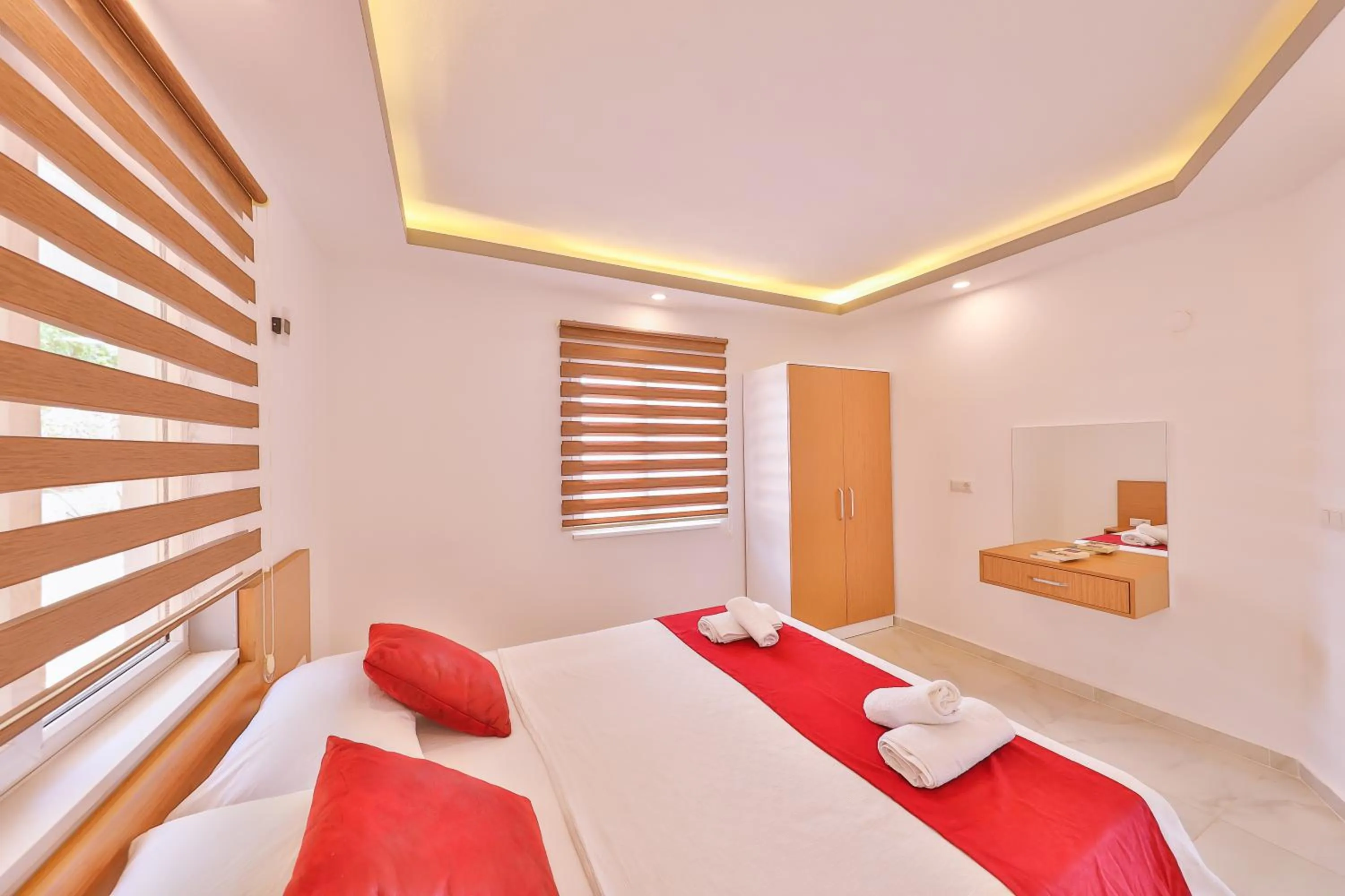 Bed in 3 House Apart