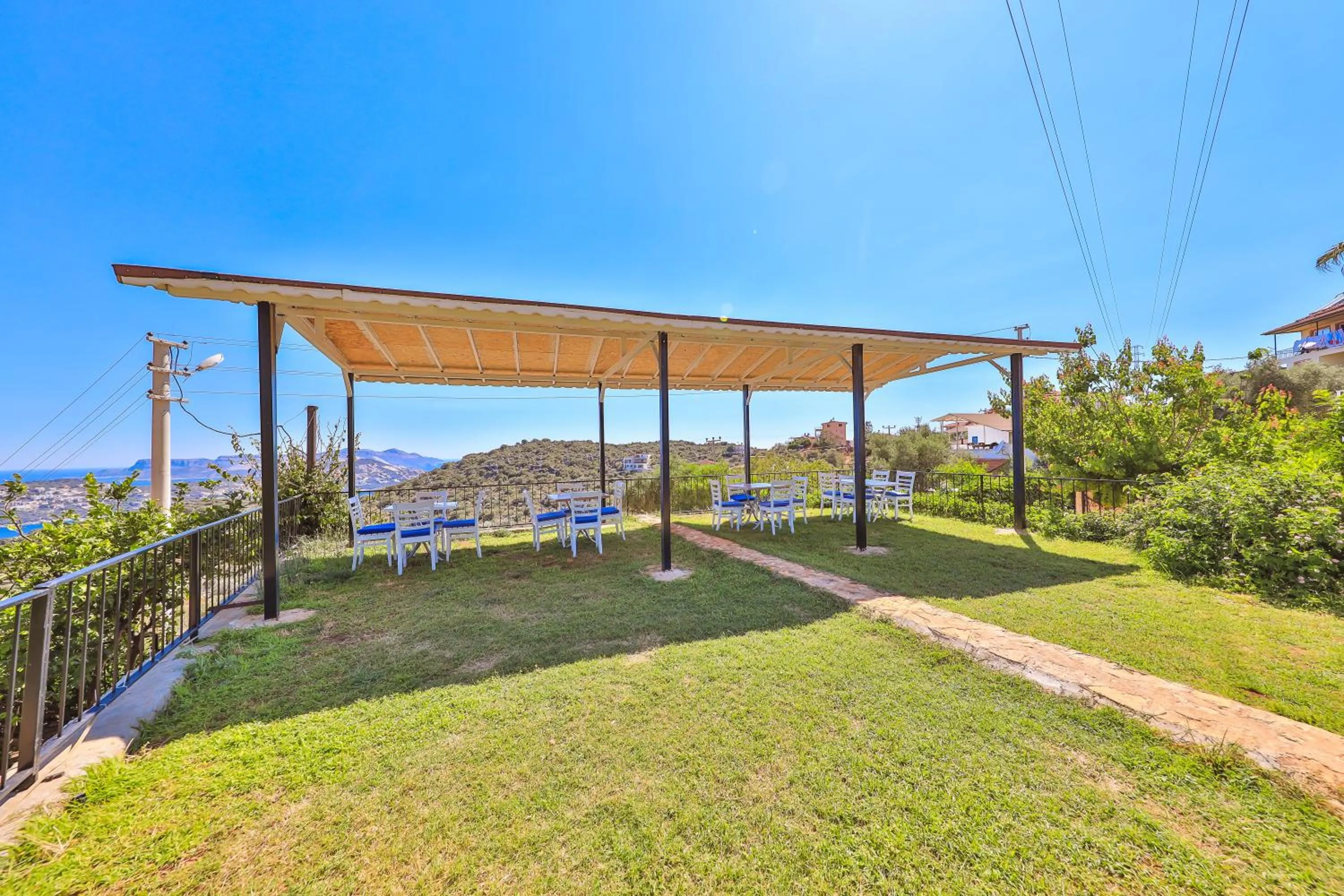 Natural landscape in 3 House Apart