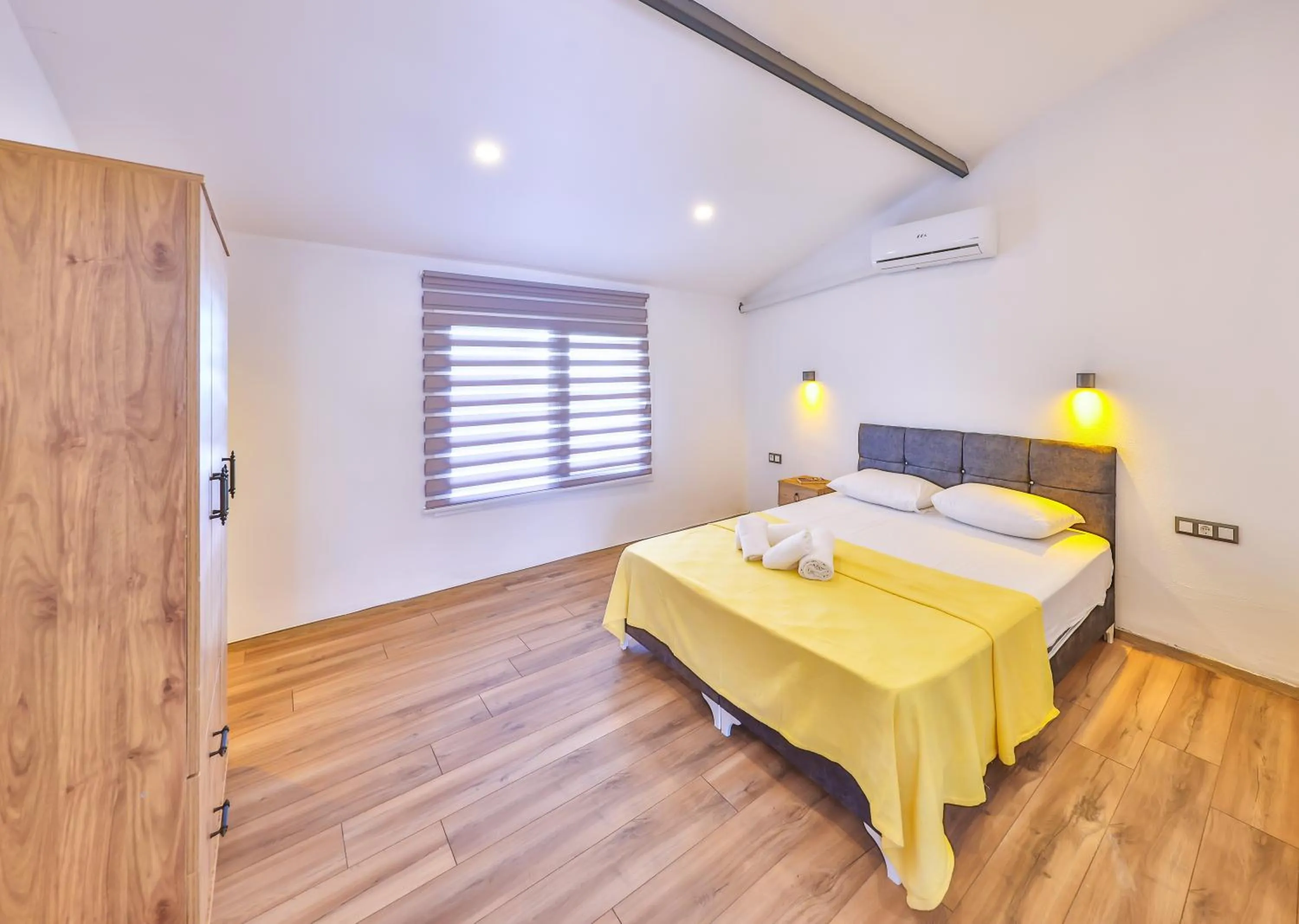 Bedroom, Bed in 3 House Apart