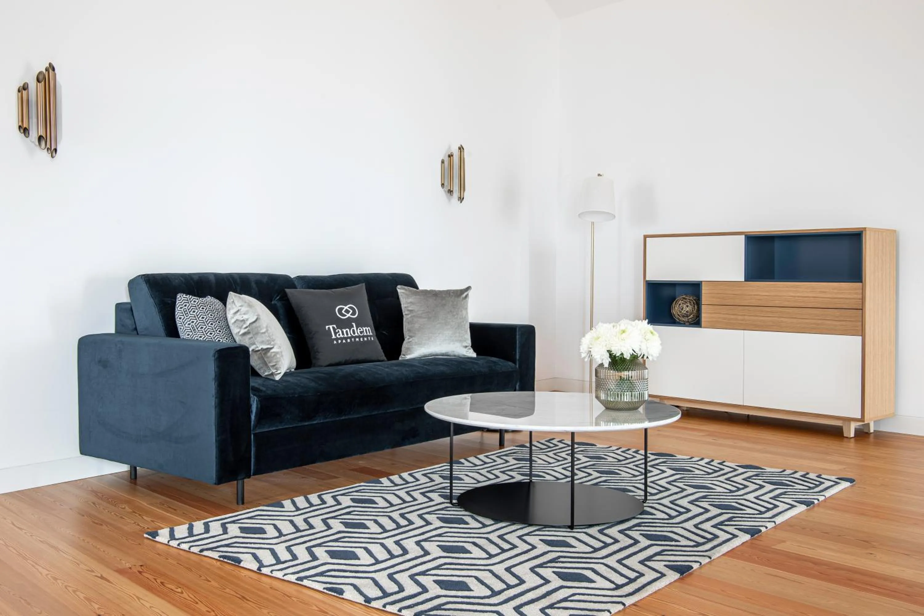 Photo of the whole room in Tandem Palacio Alfama Apartments