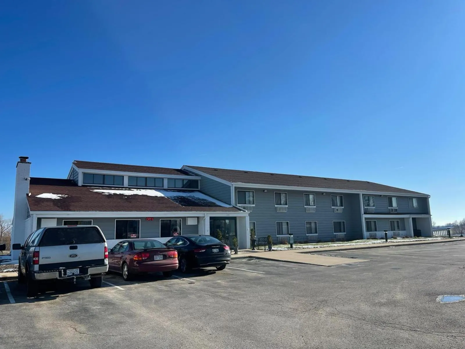 Property building in The Belgium Inn & Suites