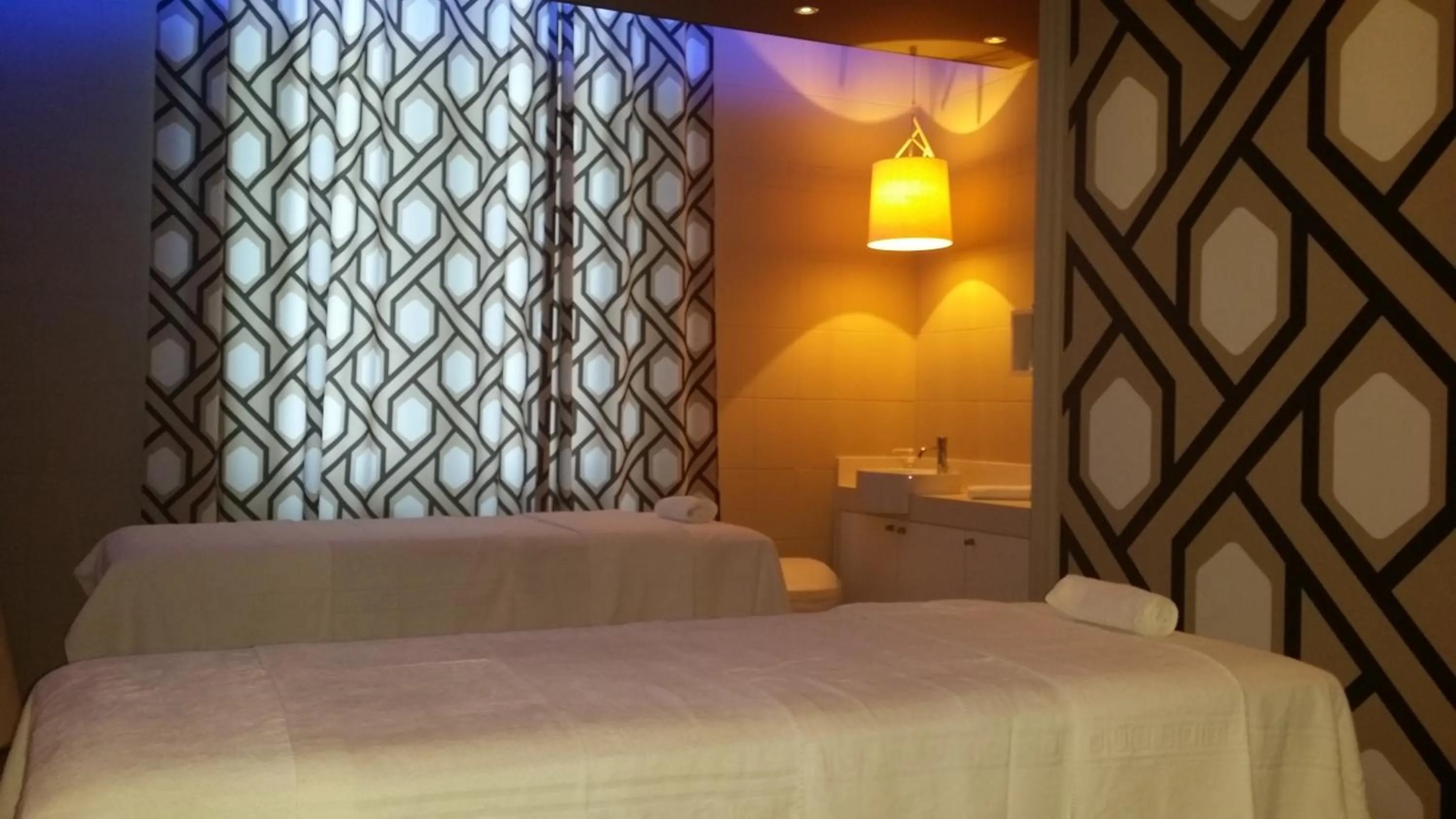 Massage in Hôtel Cosmos & Spa