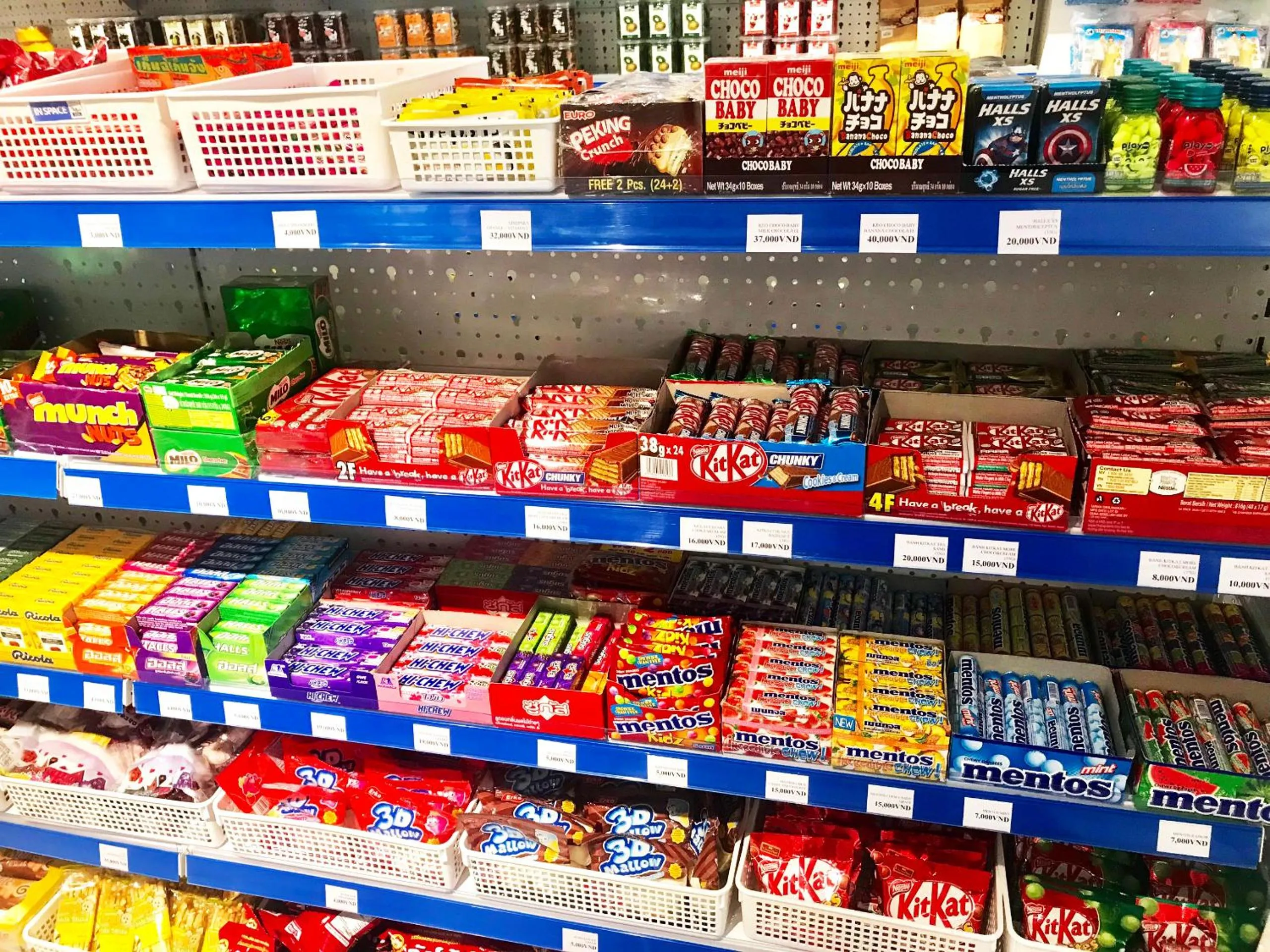 Supermarket/grocery shop in Kim Oanh Orchids Hotel