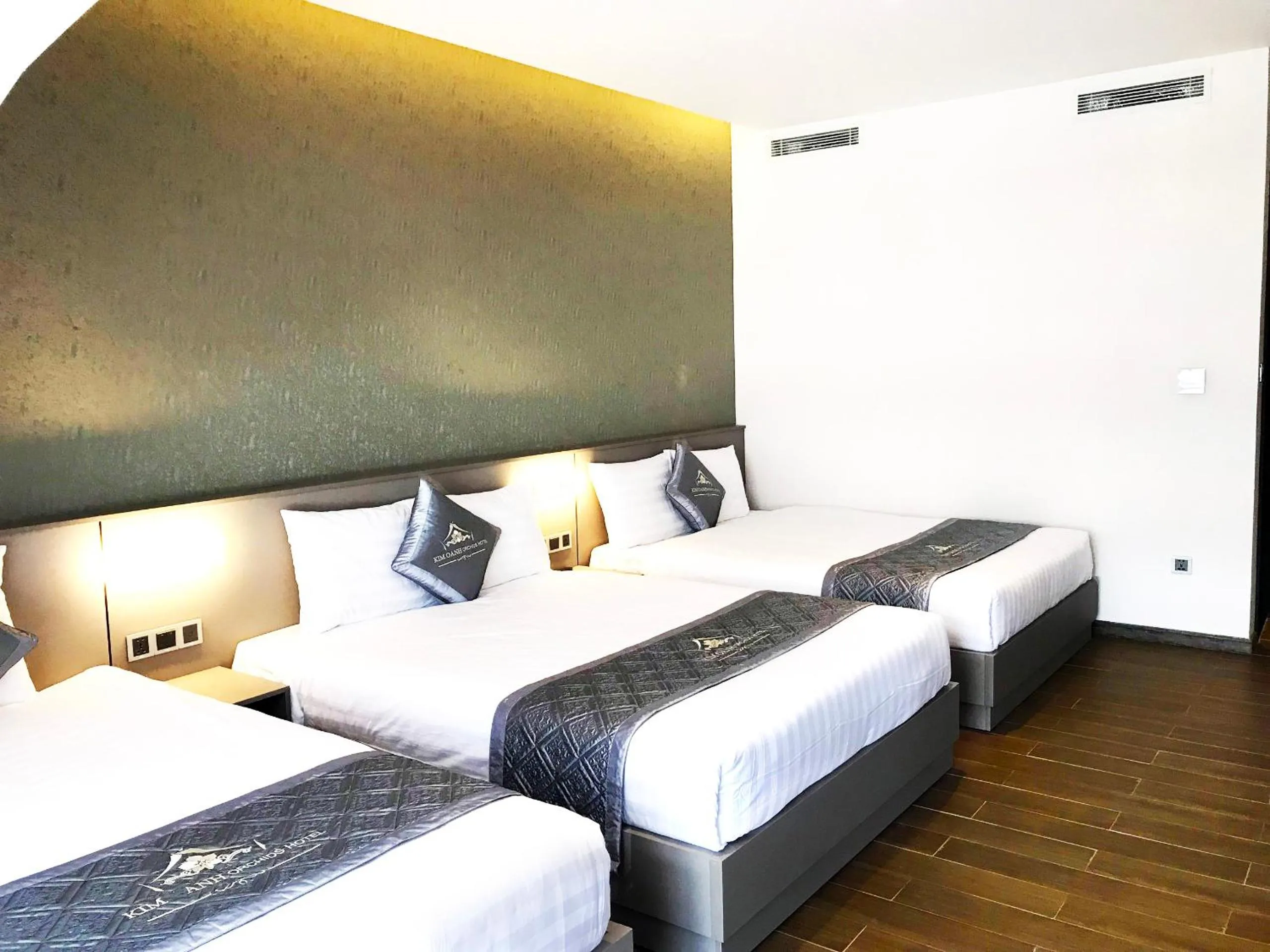 Bed in Kim Oanh Orchids Hotel