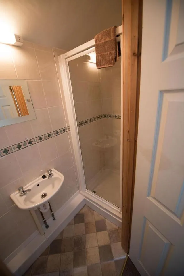 Bathroom in Glendower