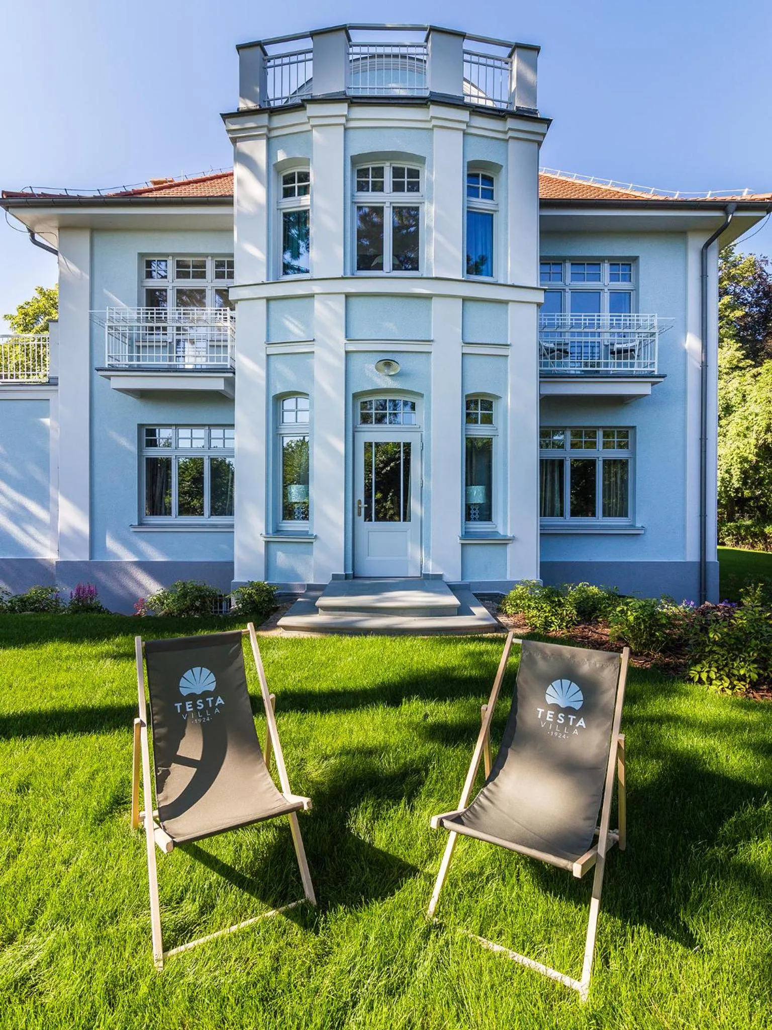 Property building in Villa Testa