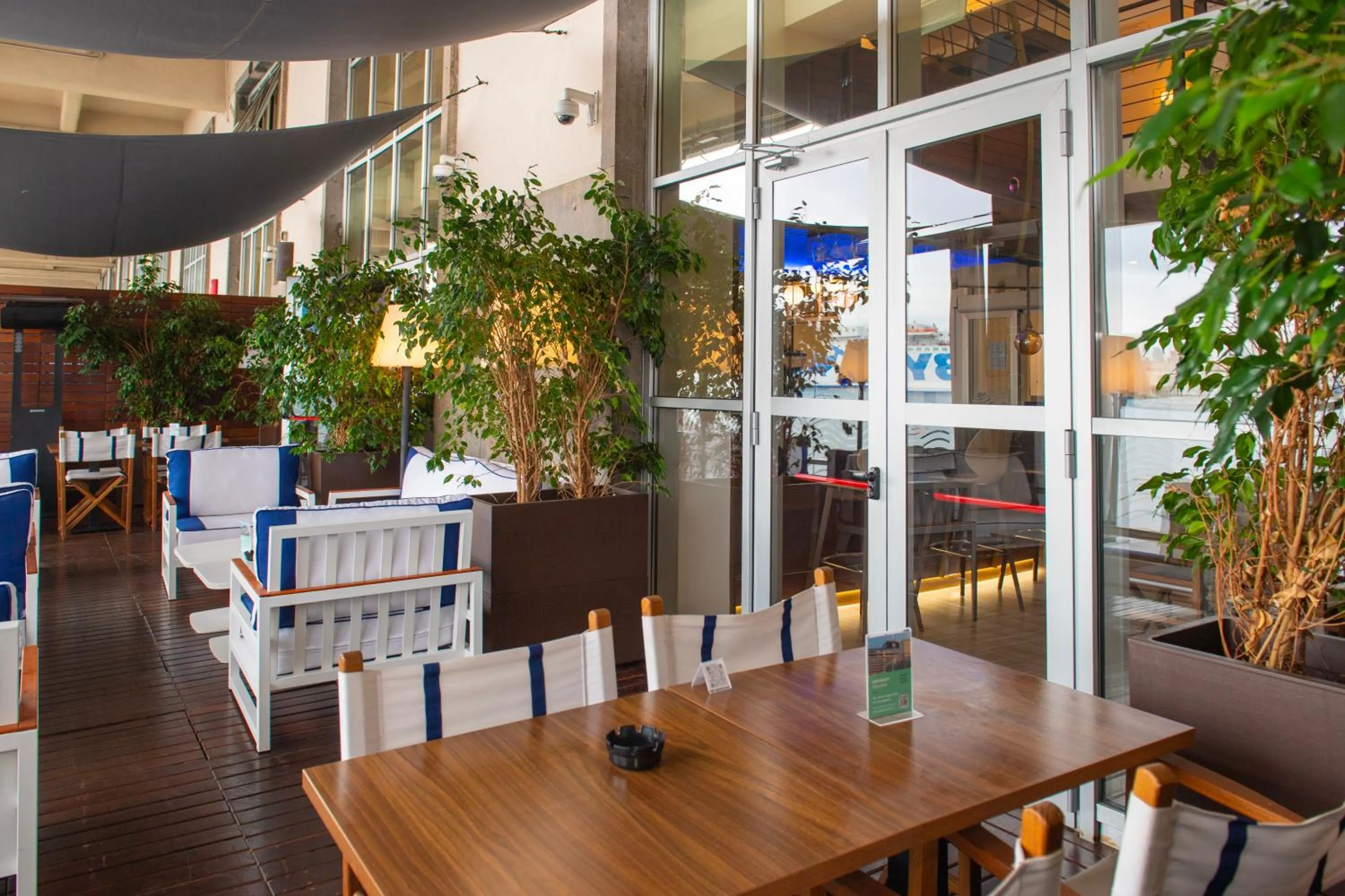 Patio in Smart Hotel Napoli