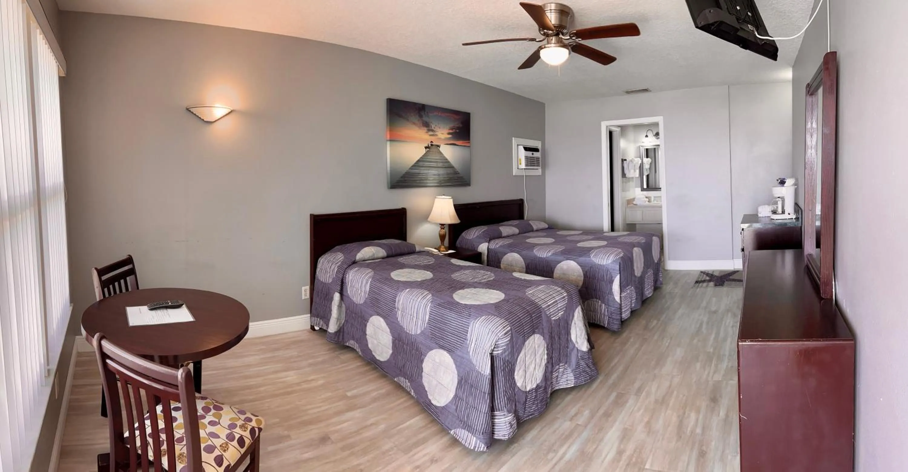 Photo of the whole room in Sails Resort Motel