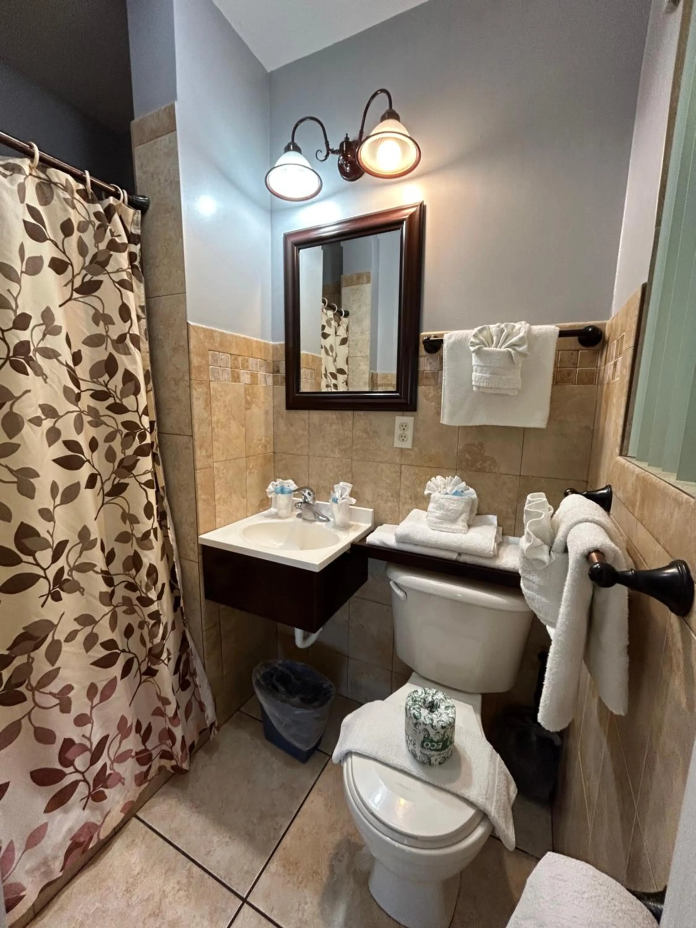 Bathroom in Sails Resort Motel