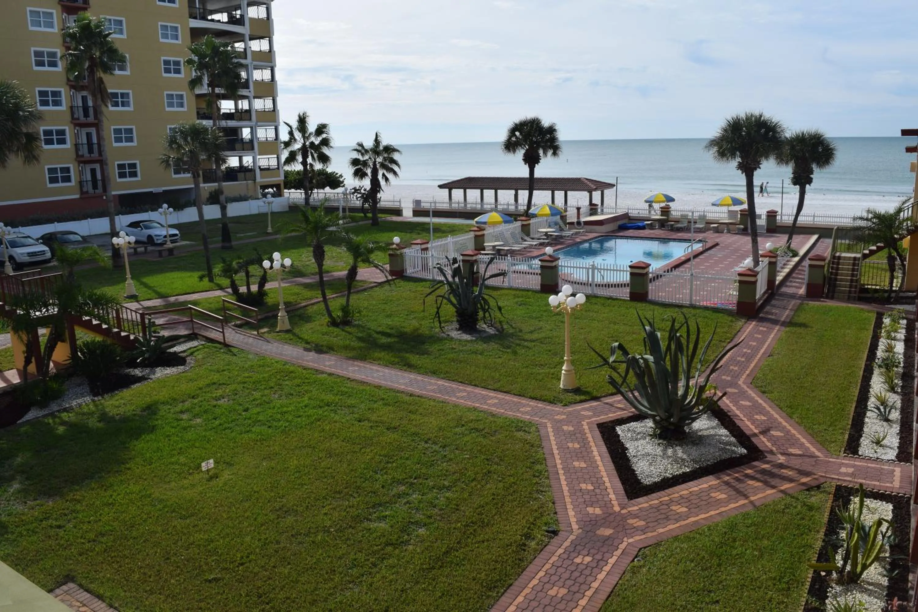 Beach in Sails Resort Motel