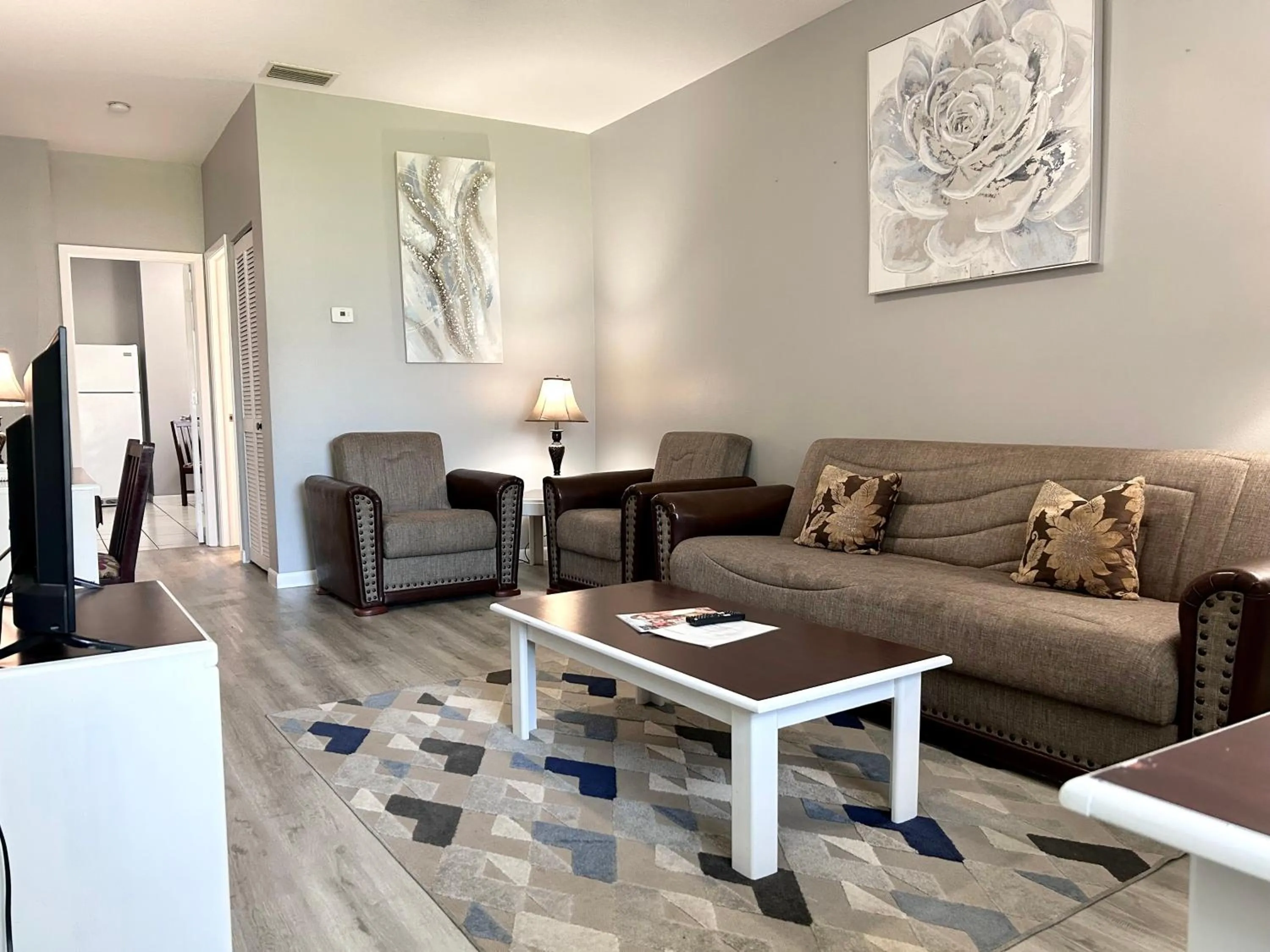 Living room in Sails Resort Motel