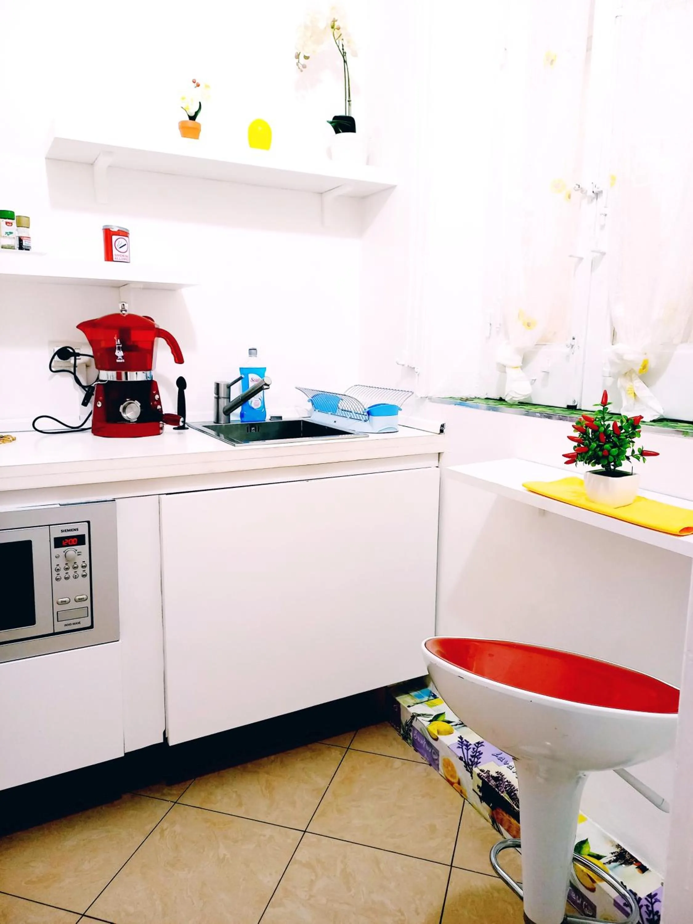 Kitchen or kitchenette, Kitchen/Kitchenette in B&B Family - Affitta camere