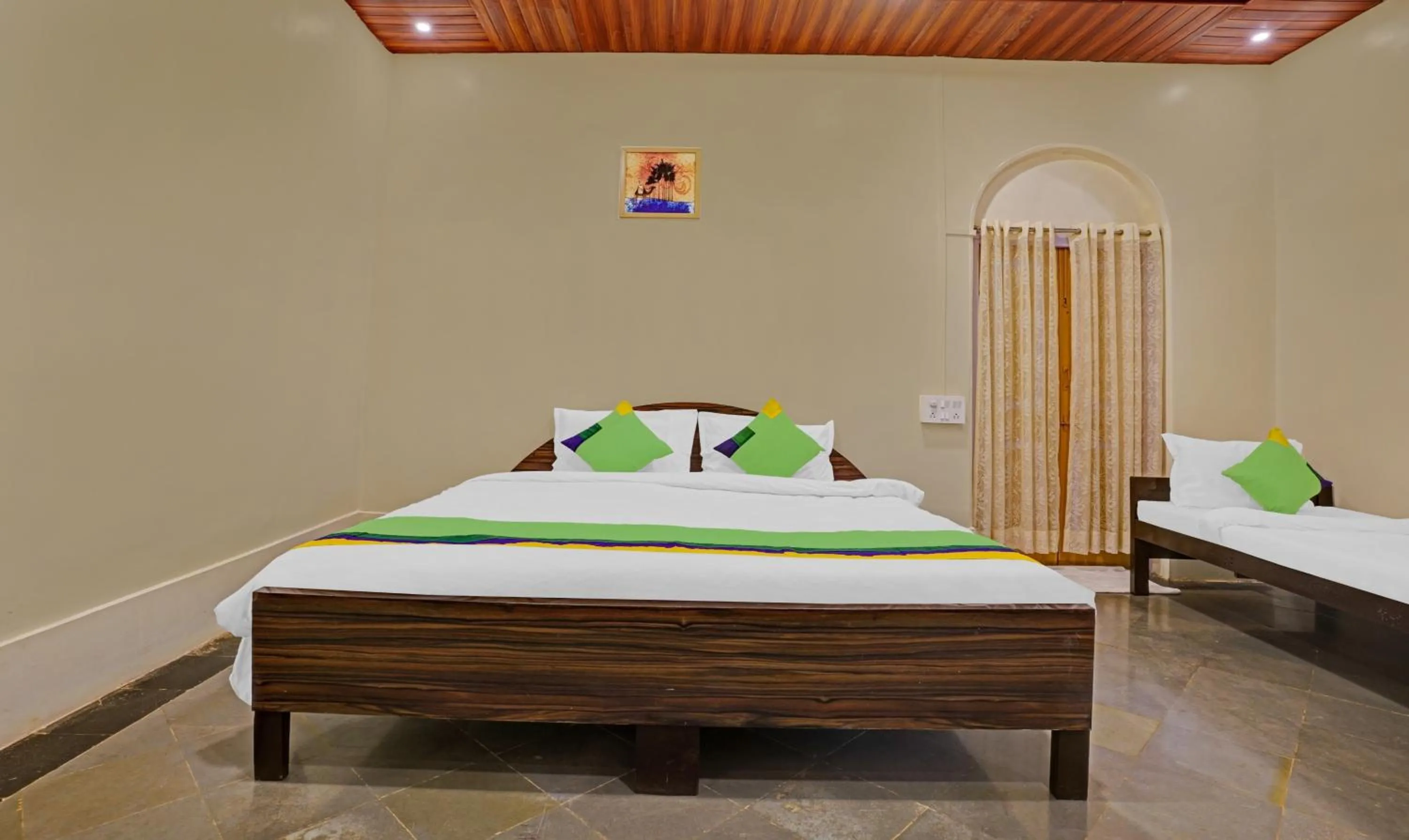 Bedroom, Bed in Treebo Cecil Resort, 600 Mtrs From Matheran Railway Station
