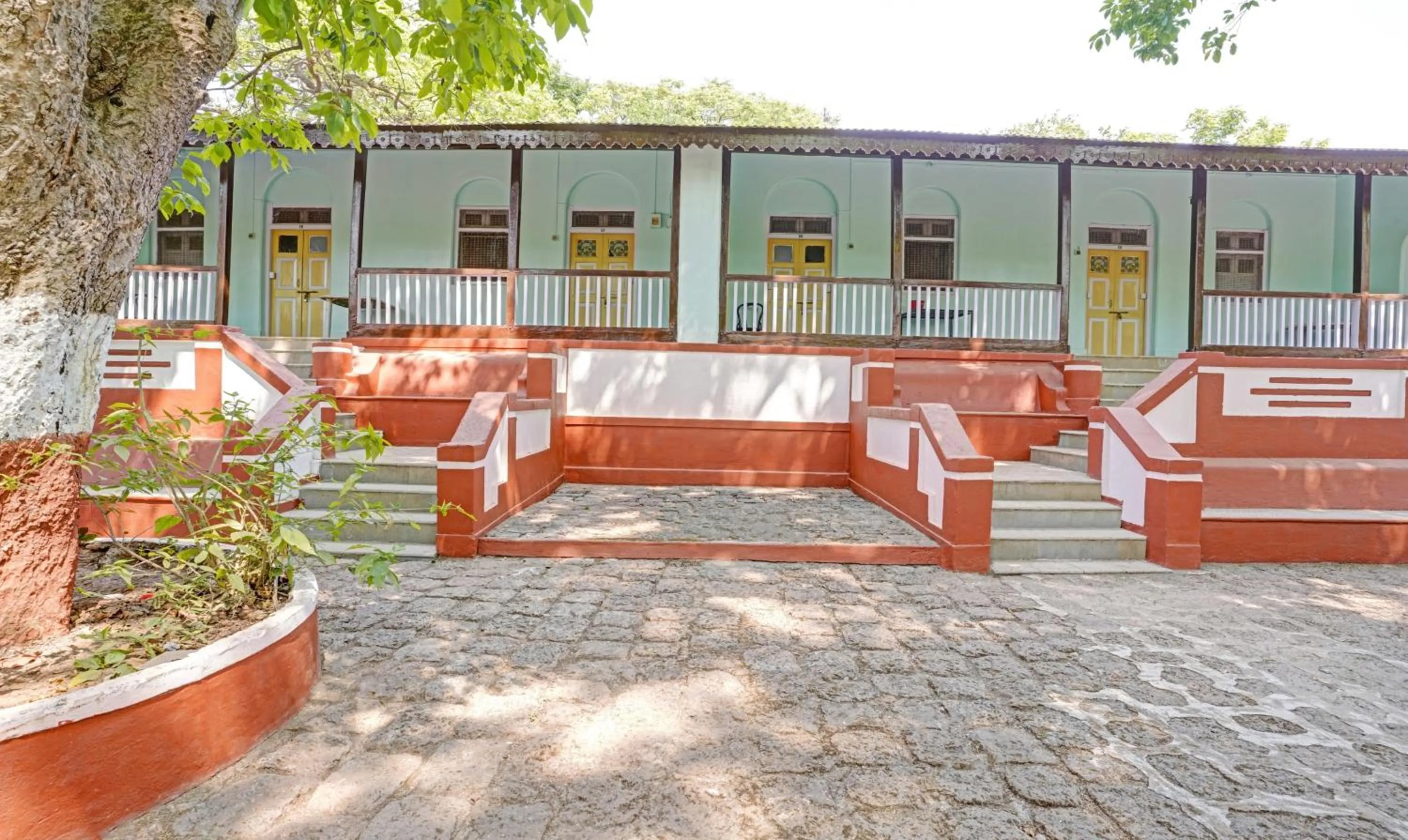 Property building in Treebo Cecil Resort, 600 Mtrs From Matheran Railway Station