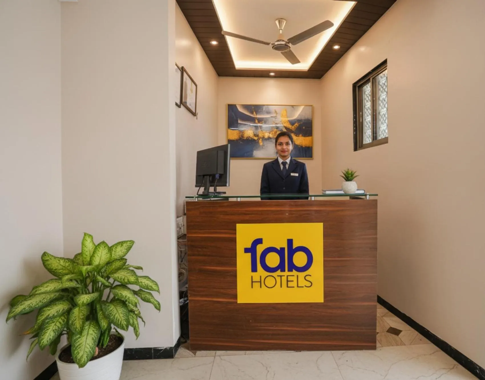 Lobby or reception in FabExpress Comfort stay - Nr Mumbai International Airport