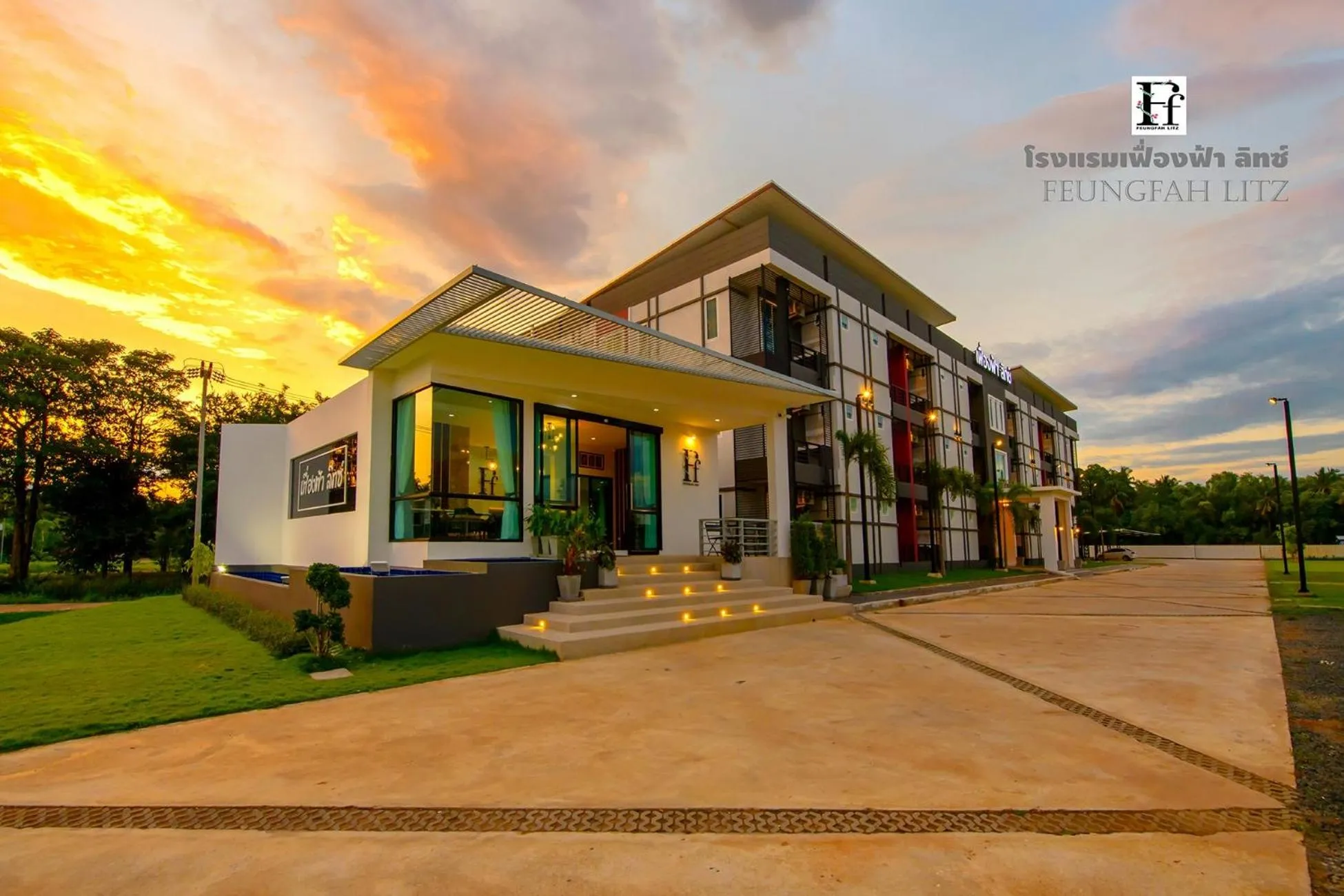 Sunset in Feungfah Litz