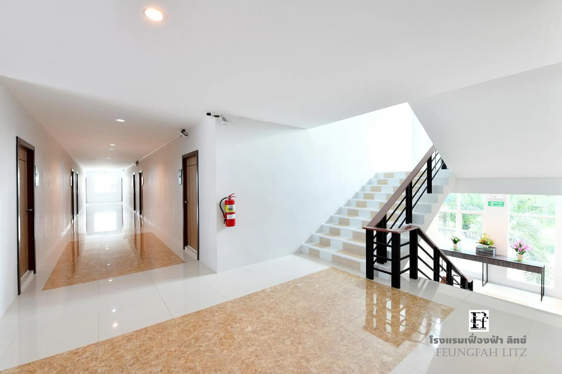 Property building in Feungfah Litz