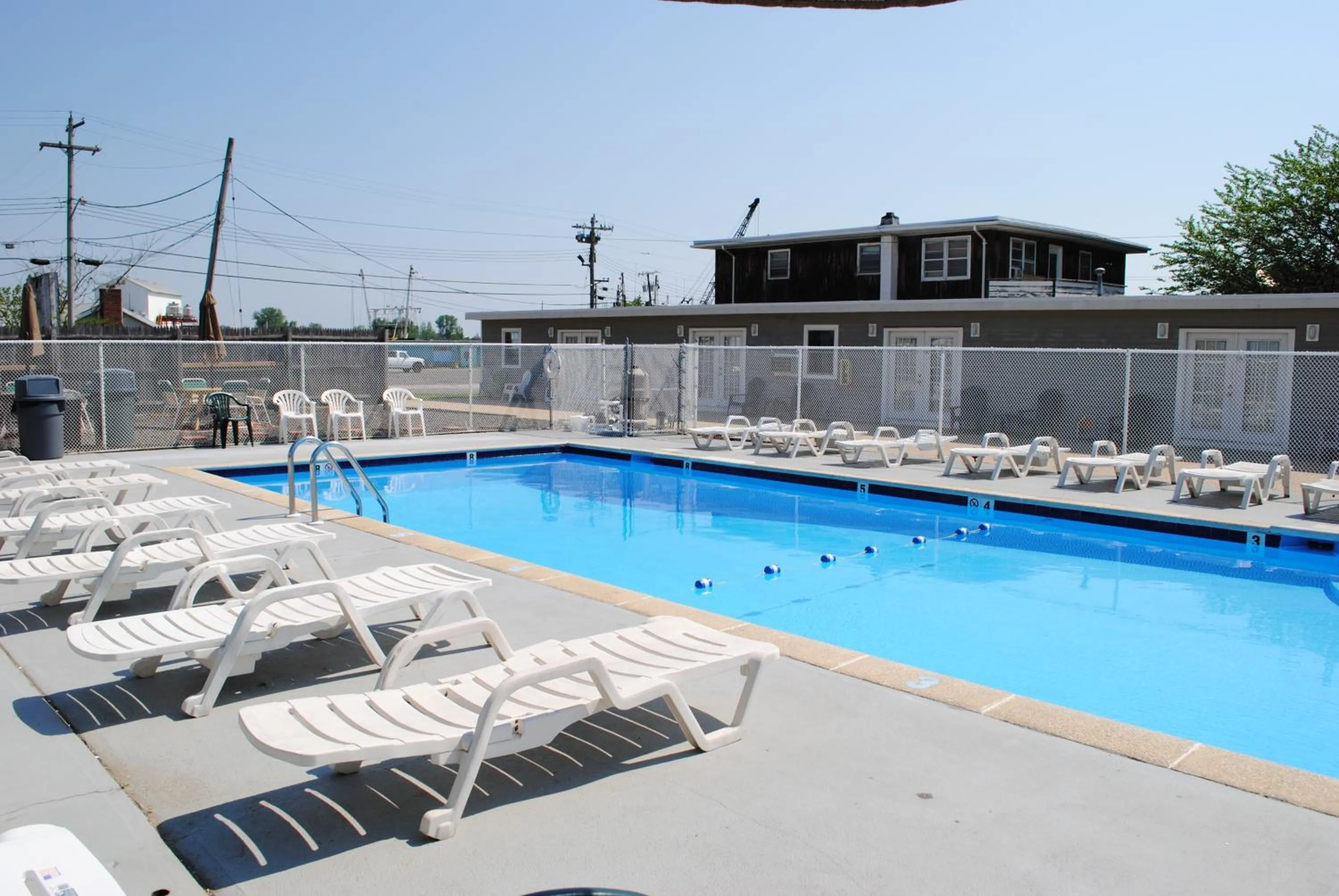 Swimming pool in Shore Point Motel