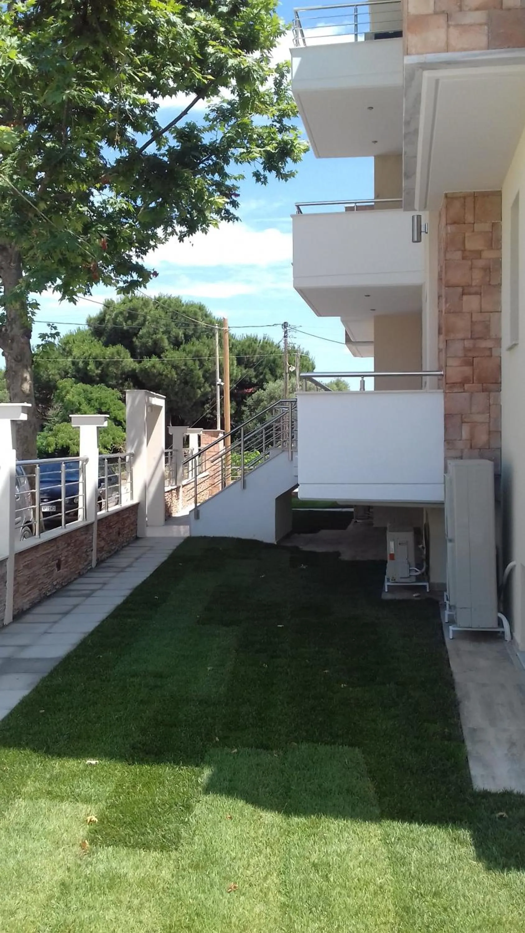 Property building in Nikiti Comfort