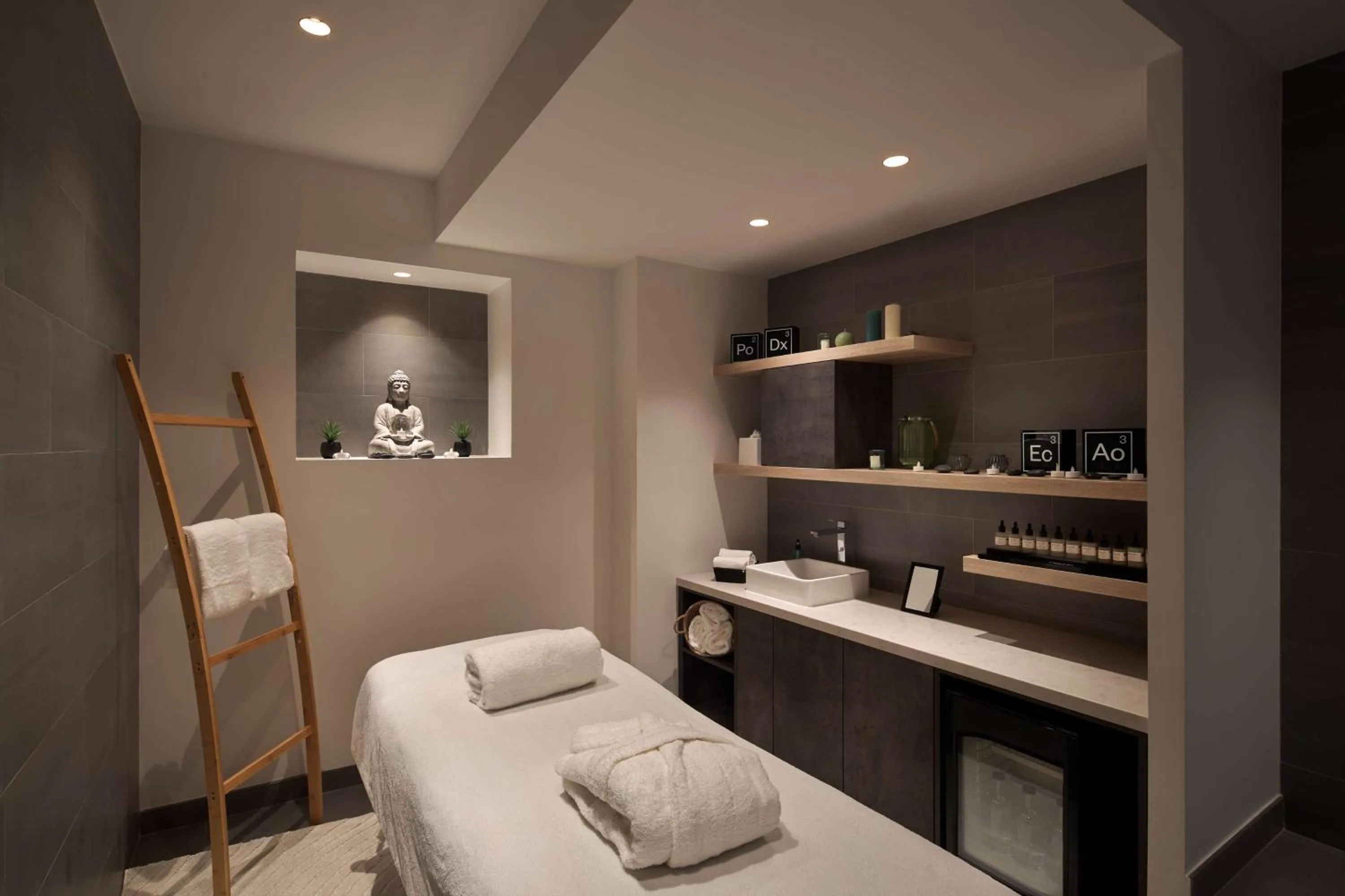 Fitness centre/facilities, Bed in Best Western Plus La Demeure