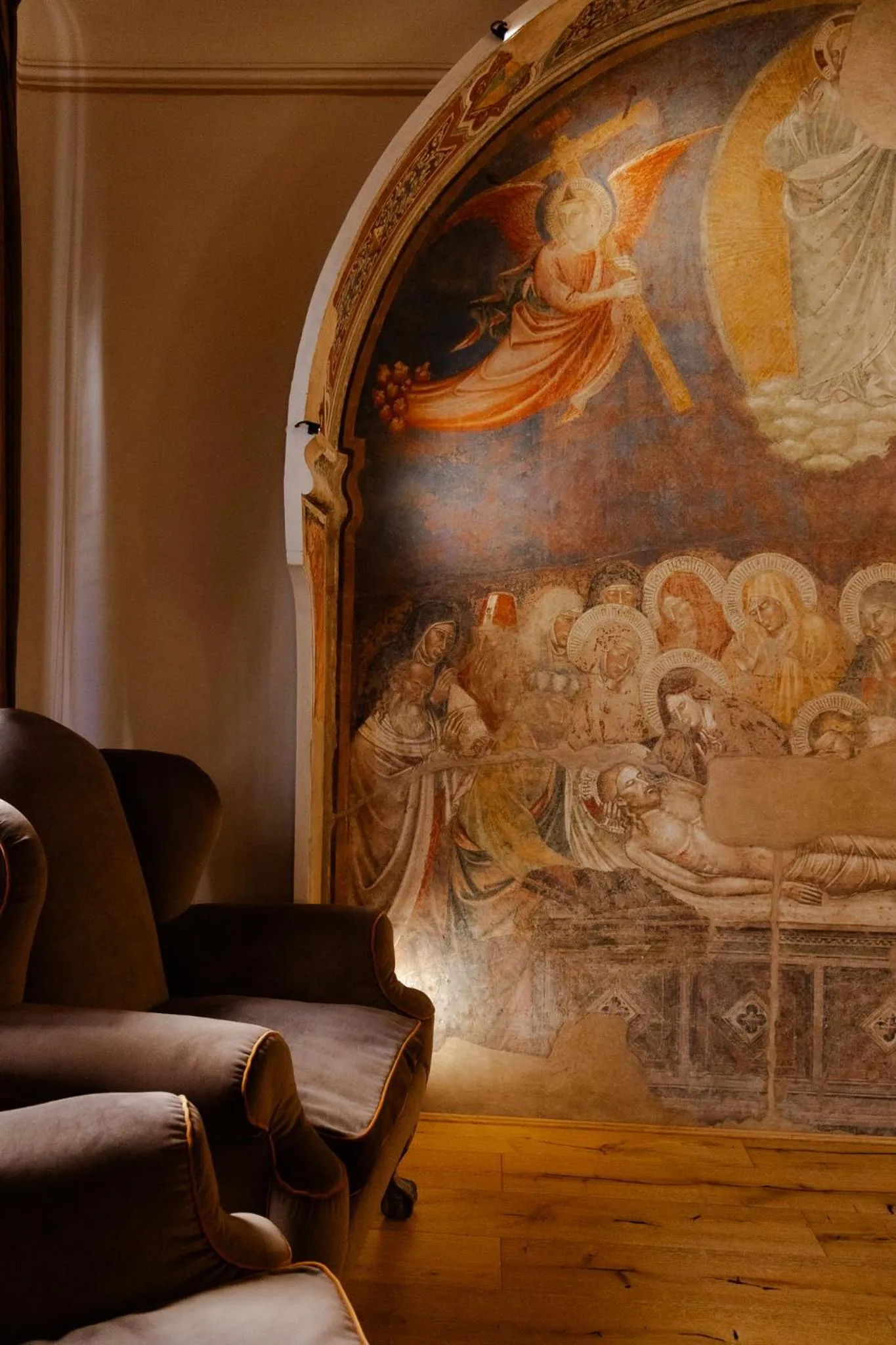 Decorative detail in San Pier Novello in Oltrarno