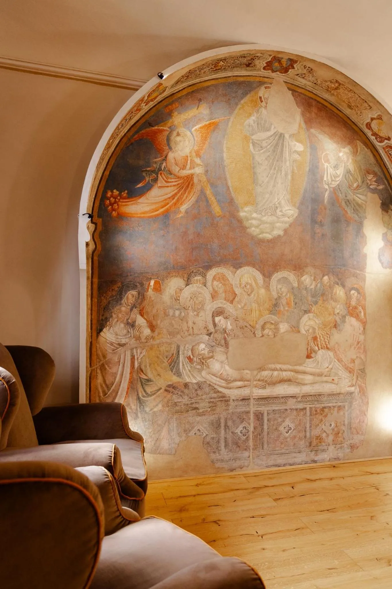 Decorative detail in San Pier Novello in Oltrarno