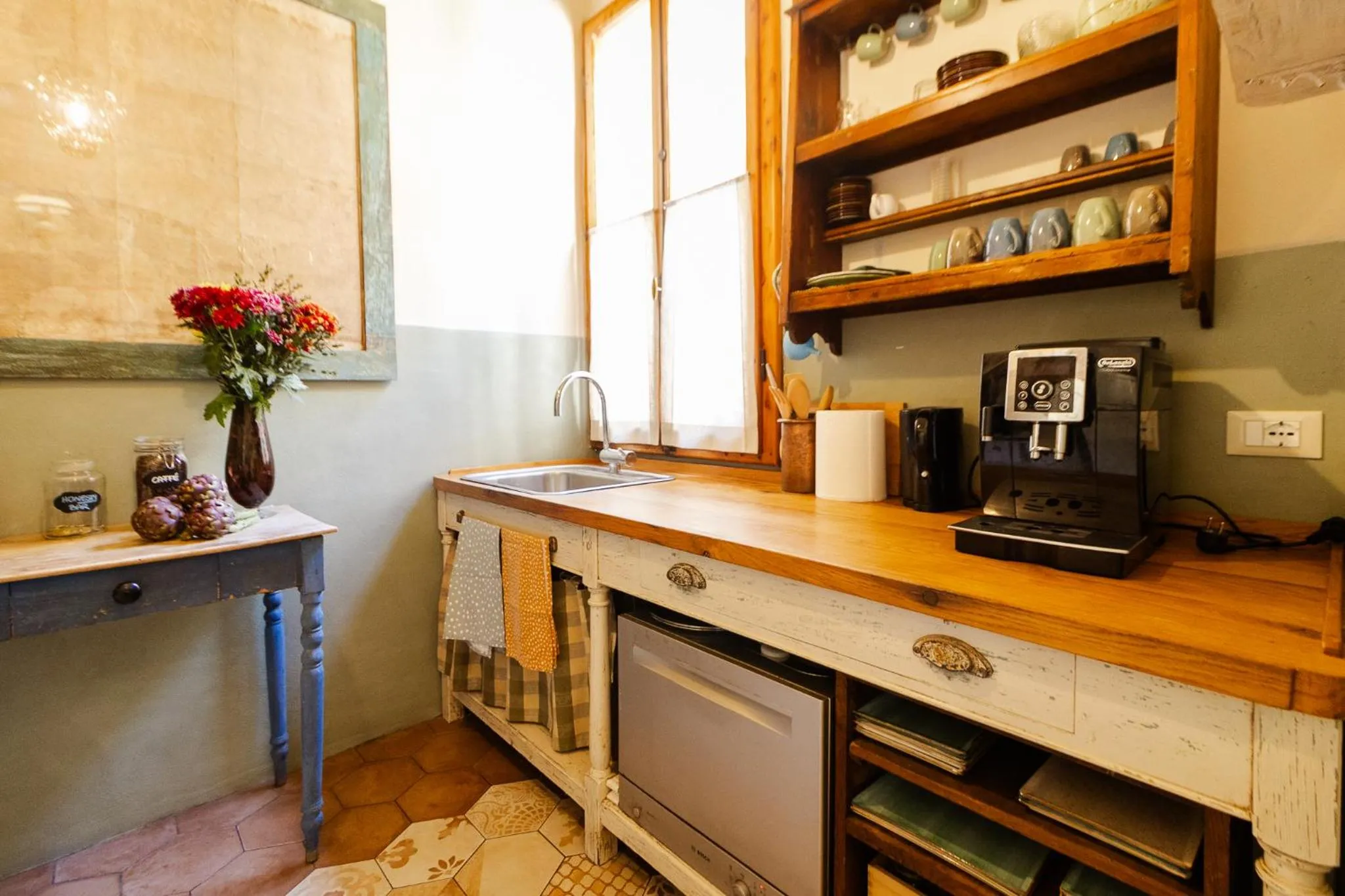 Kitchen or kitchenette in San Pier Novello in Oltrarno