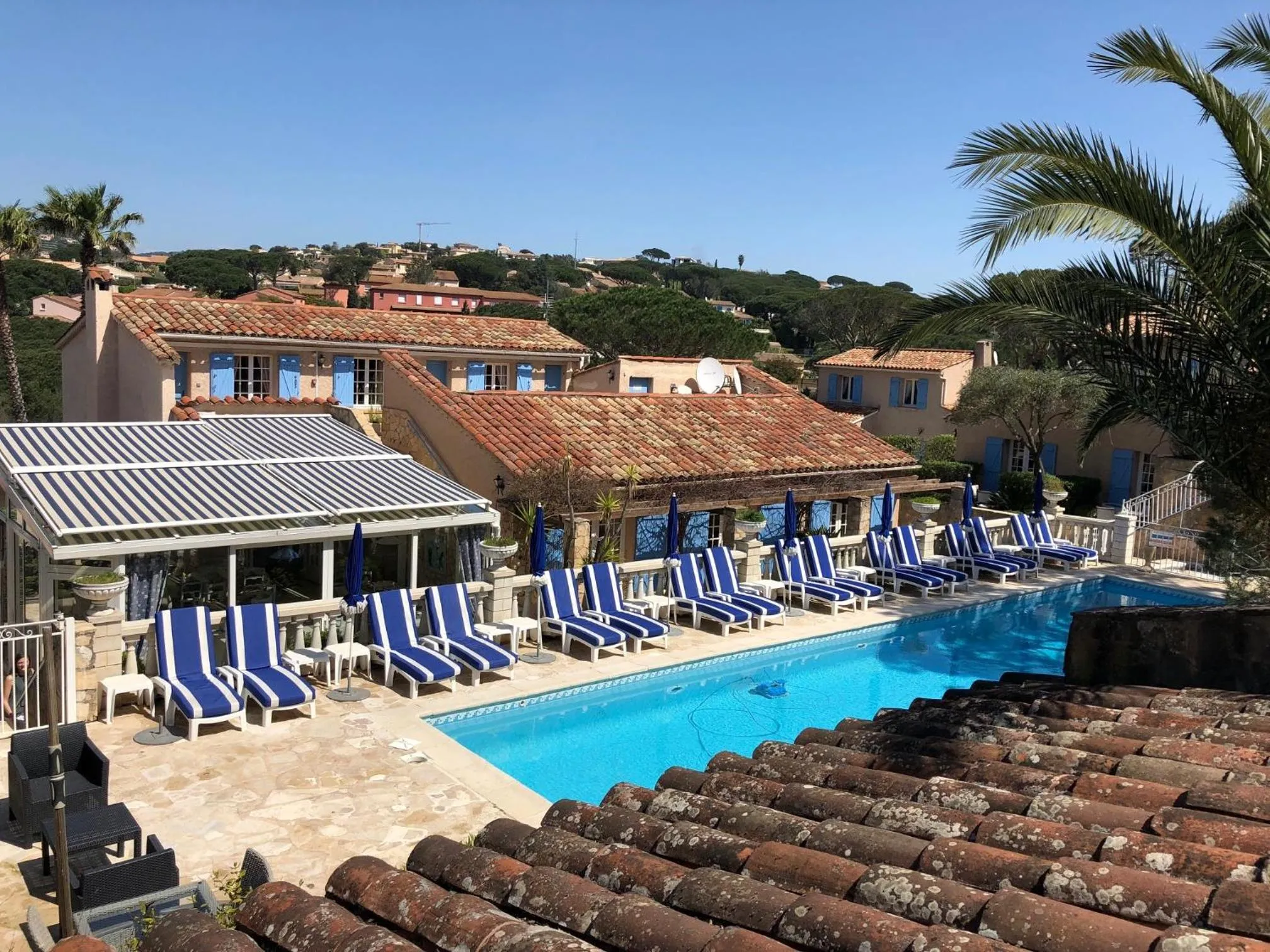 Property building in Hôtel Jas Neuf