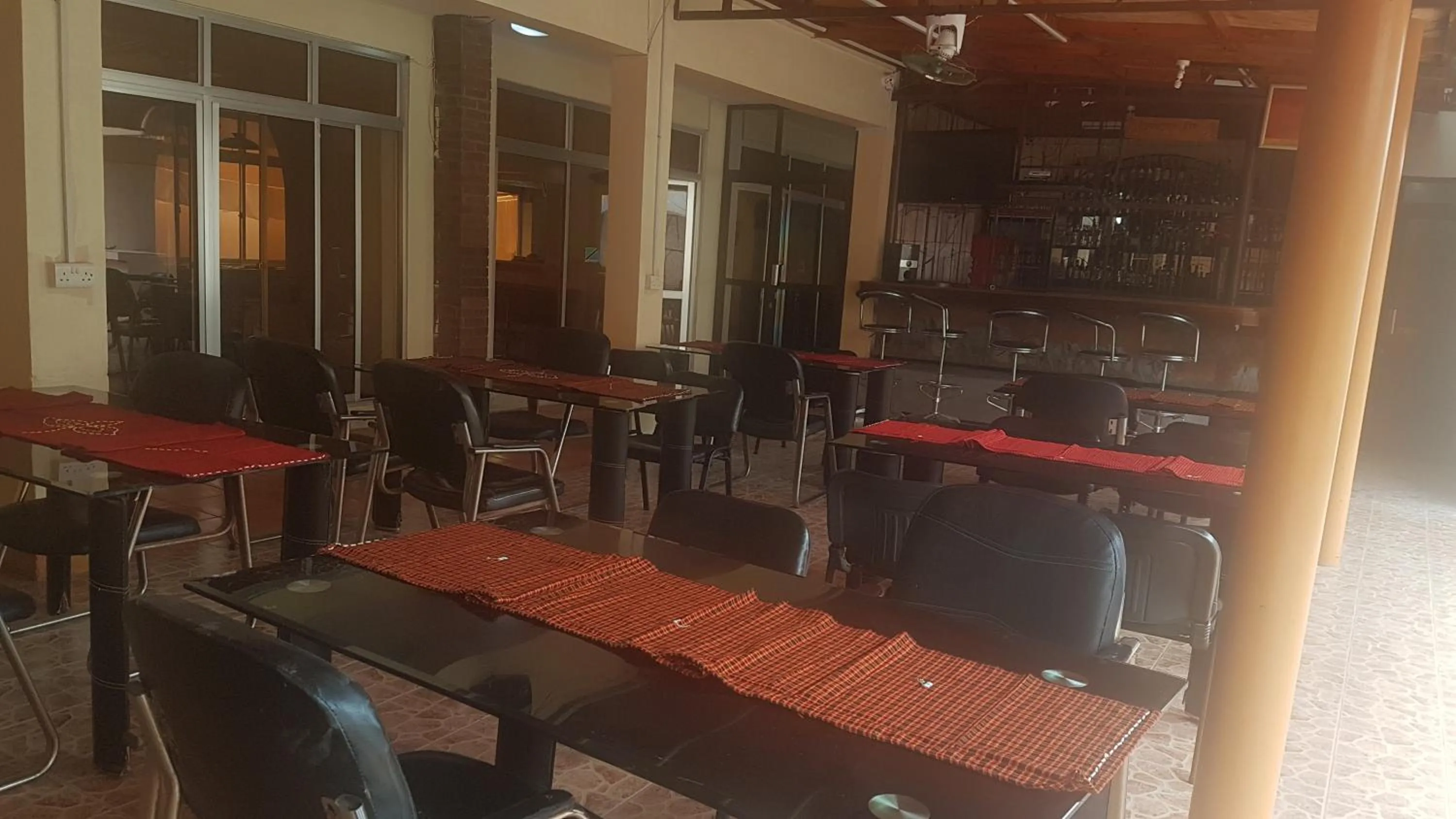 Restaurant/places to eat in Kilimanjaro Star Hotel