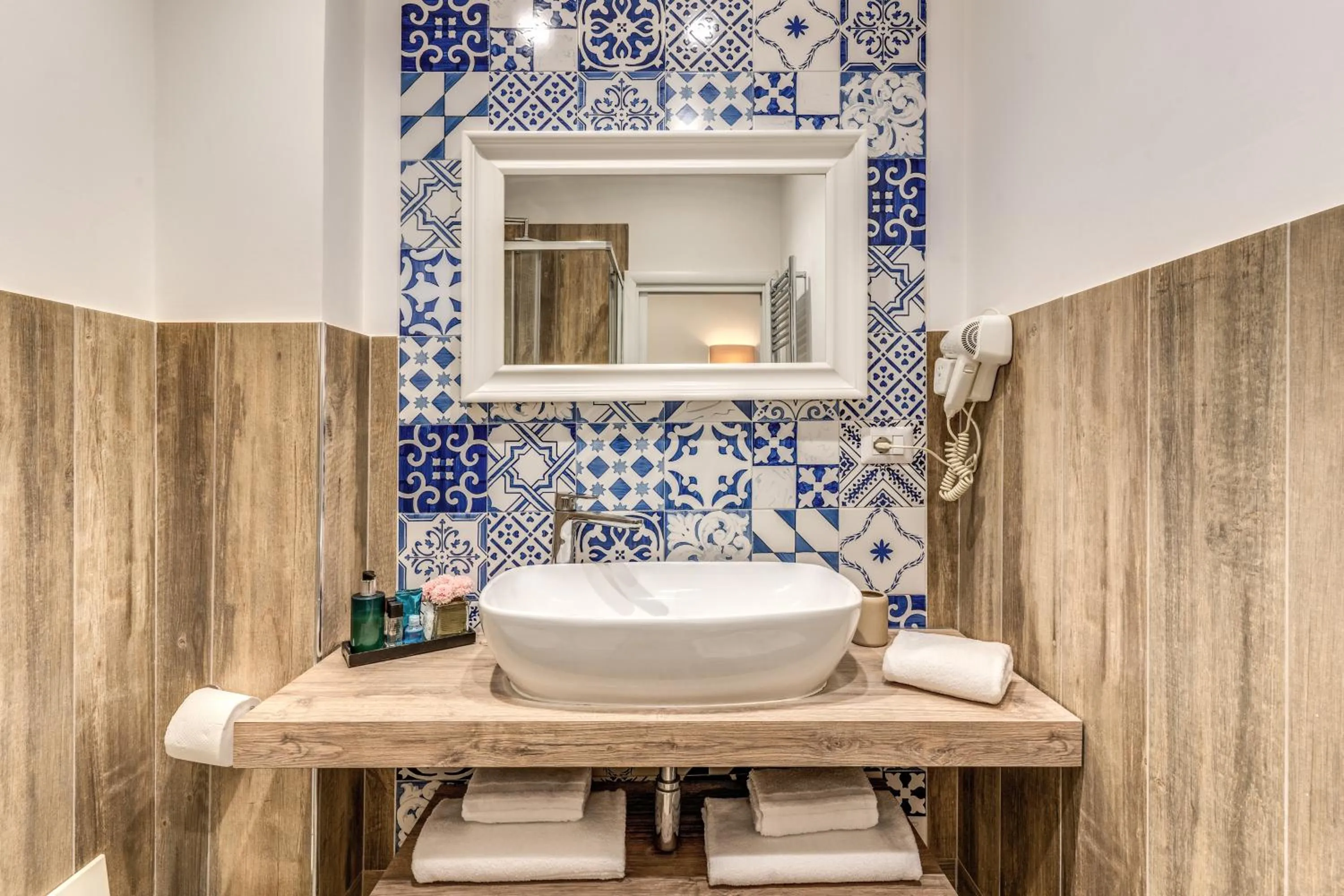 Bathroom in Camera e Caffé DeLuxe