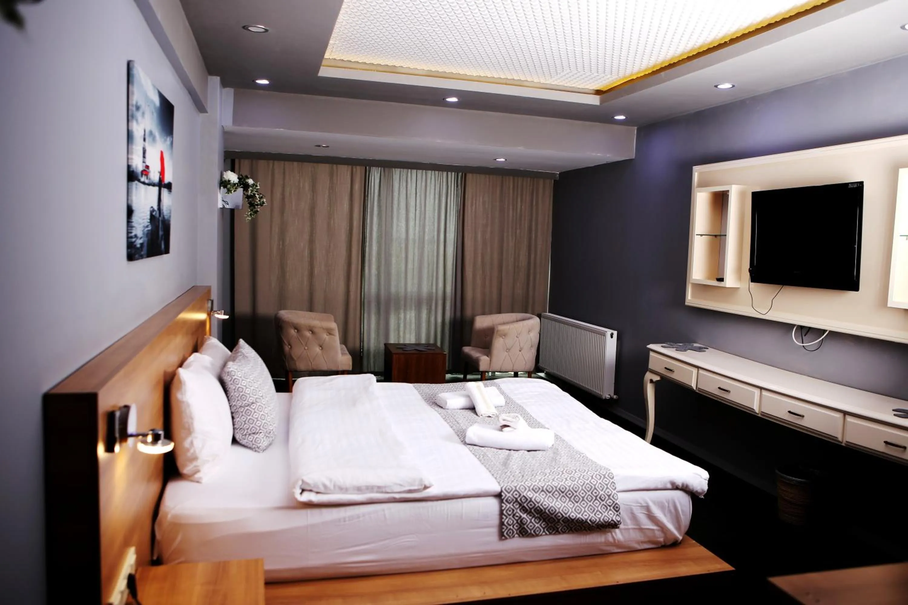 Bed in lily airport otel