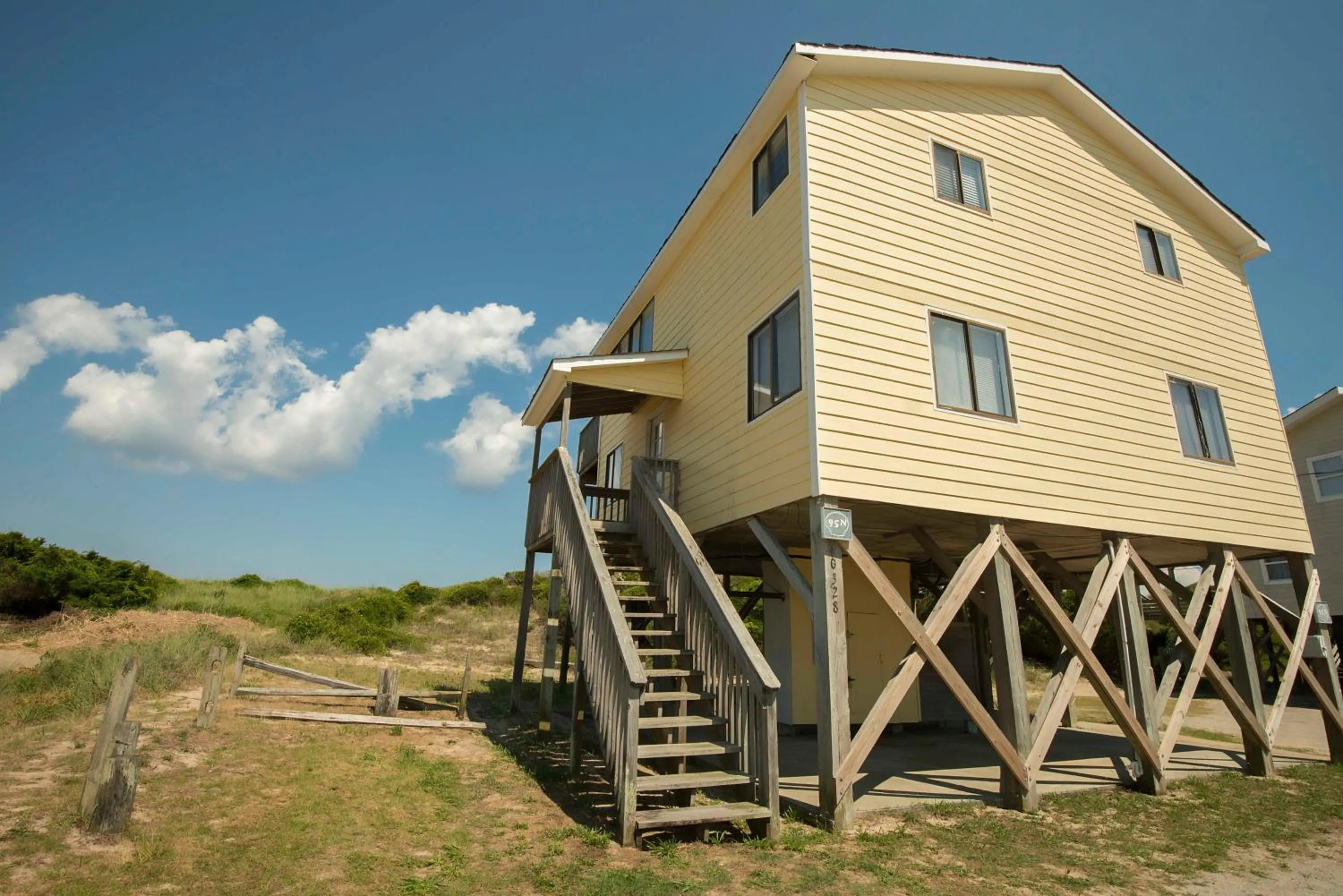 Facade/entrance in Avon Cottages