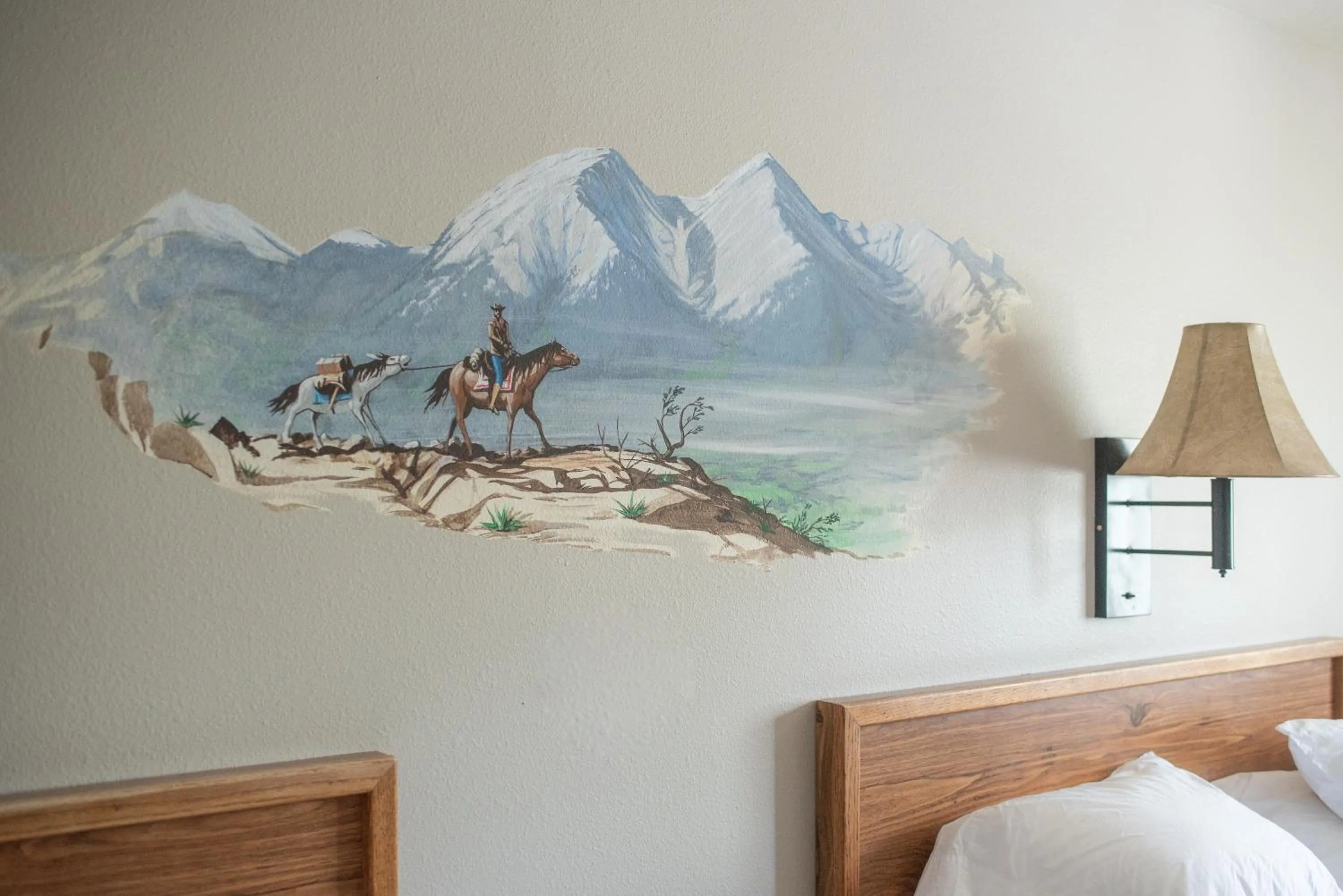 Bedroom, Bed in Browns Canyon Inn