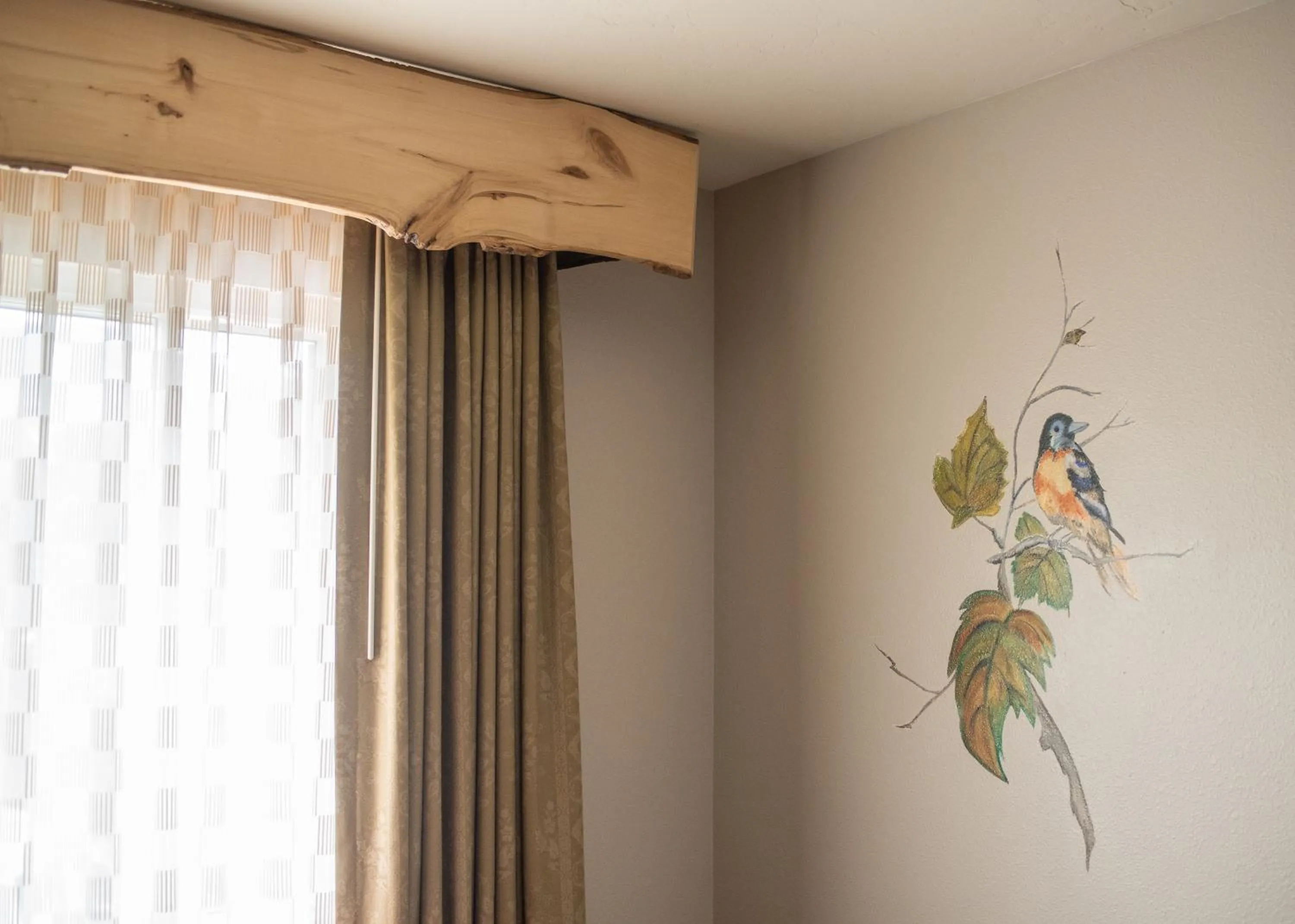 Decorative detail in Browns Canyon Inn