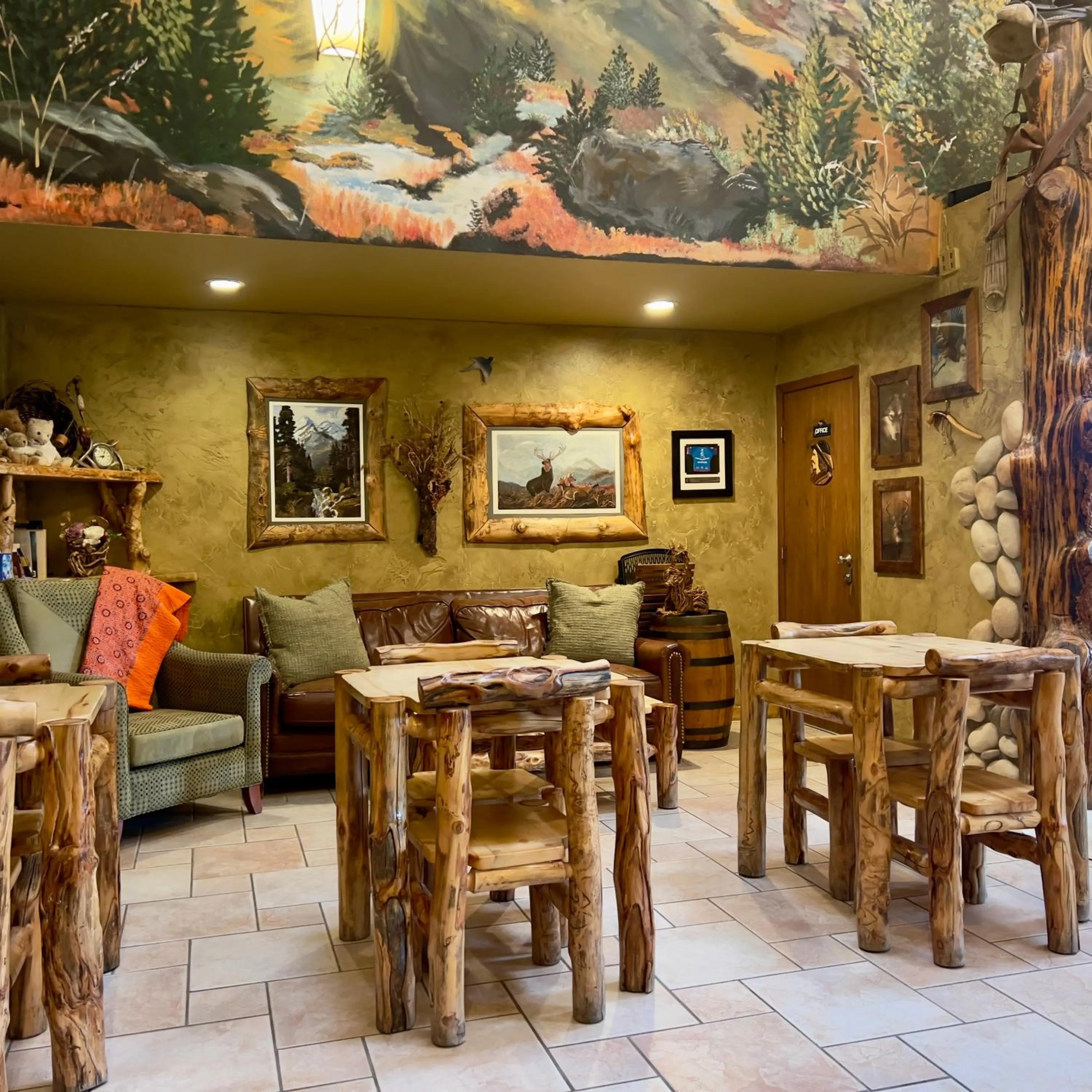 Lobby or reception in Browns Canyon Inn