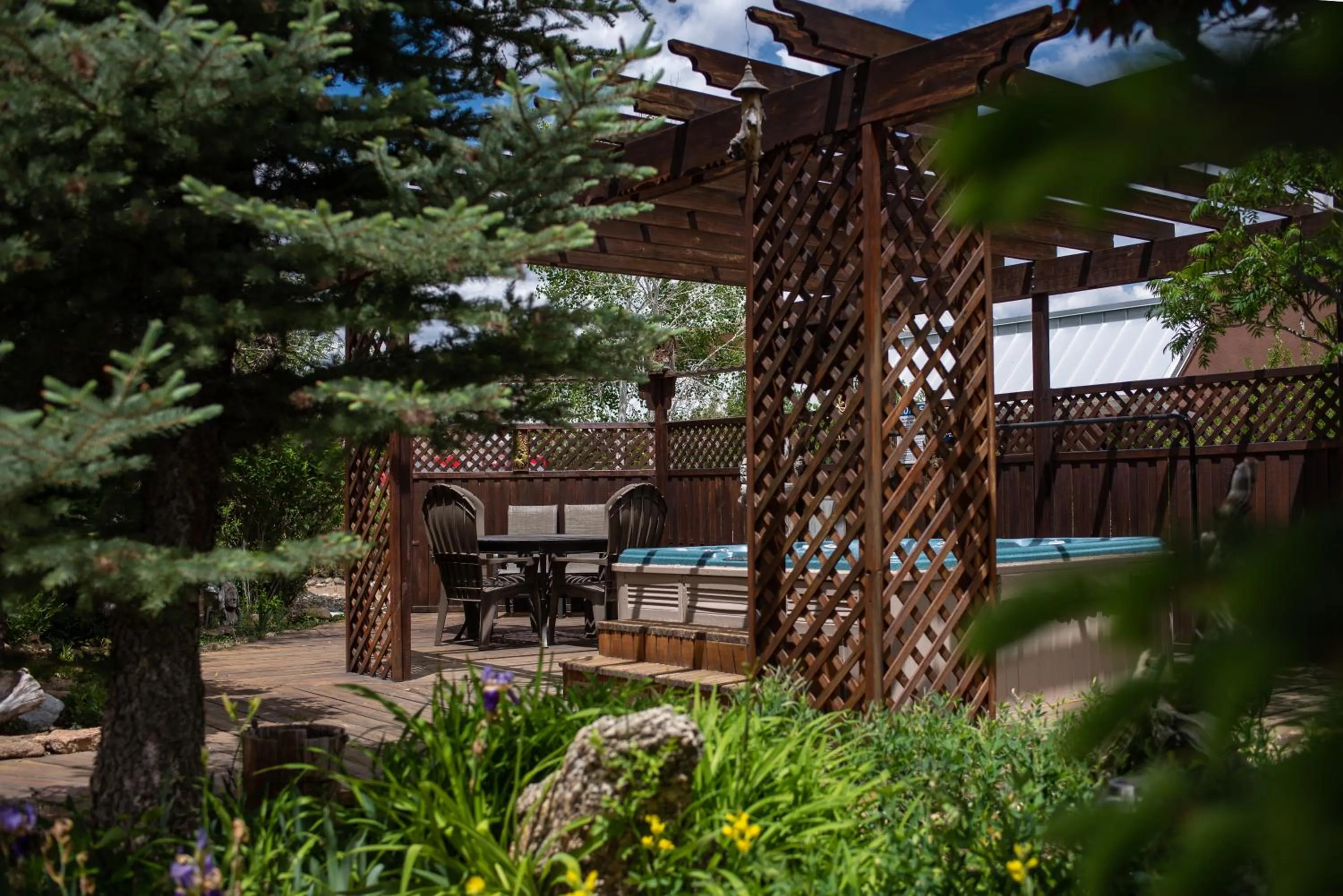 Garden in Browns Canyon Inn