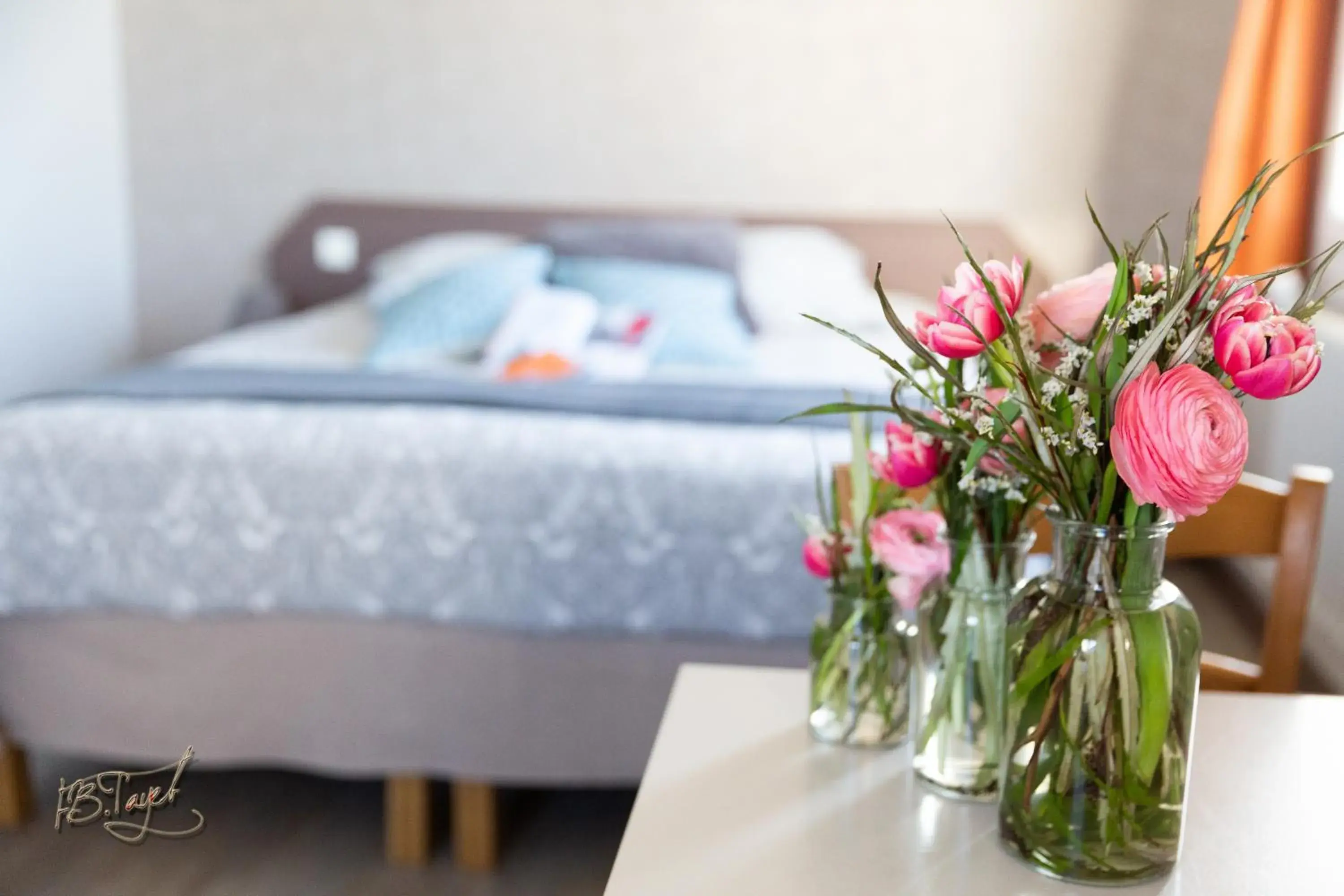 Double Room in Hotel la piscine Double Room in Hotel la piscine