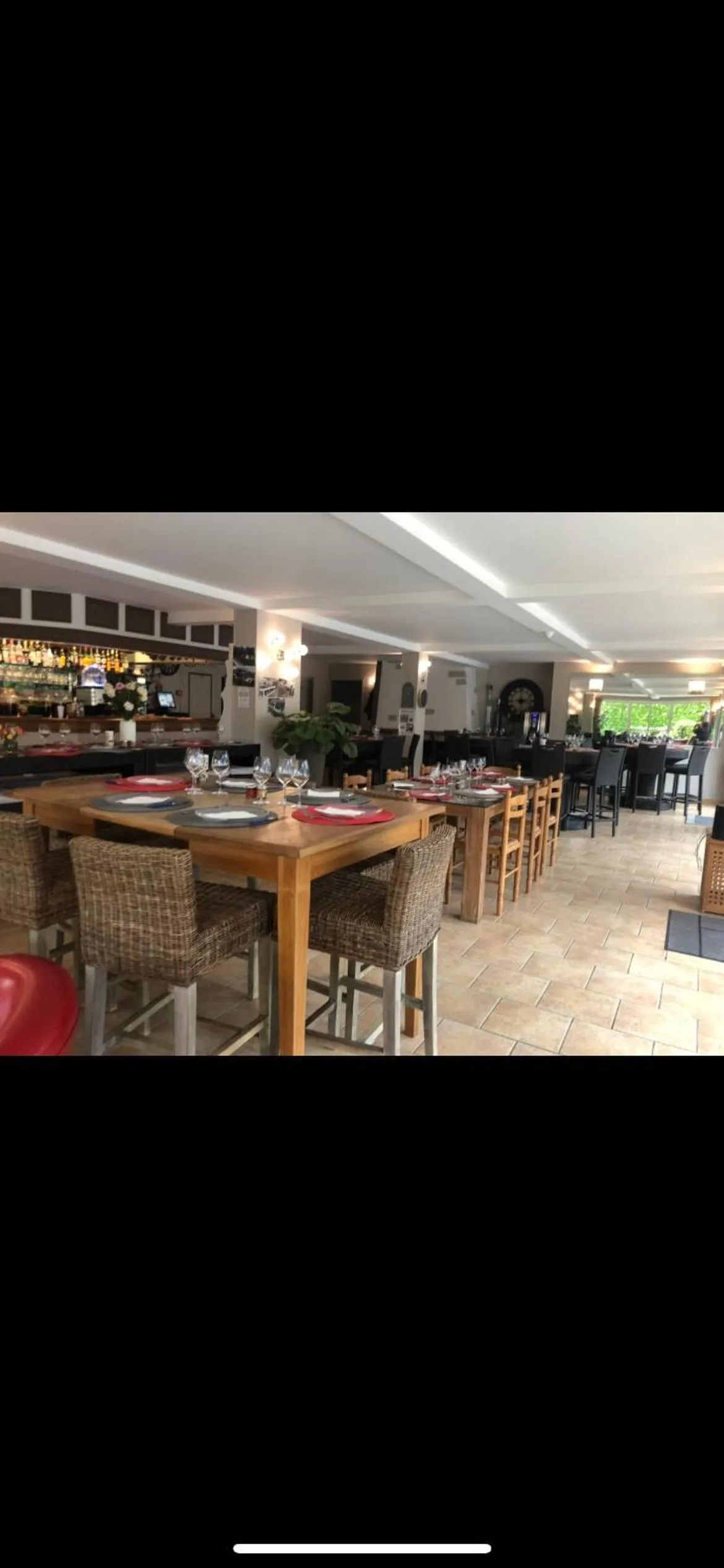 Lounge or bar in Hotel la piscine