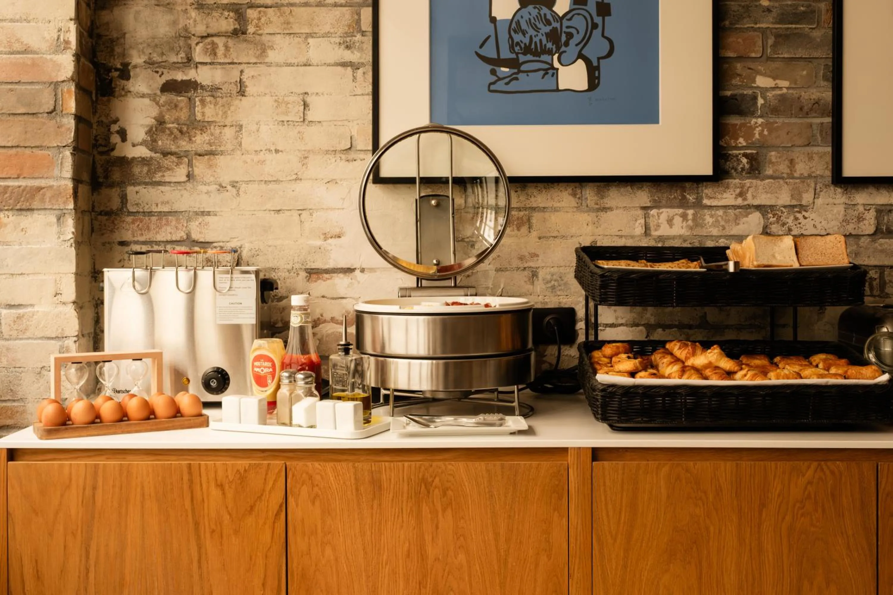 Breakfast in 9Hotel Bastille-Lyon