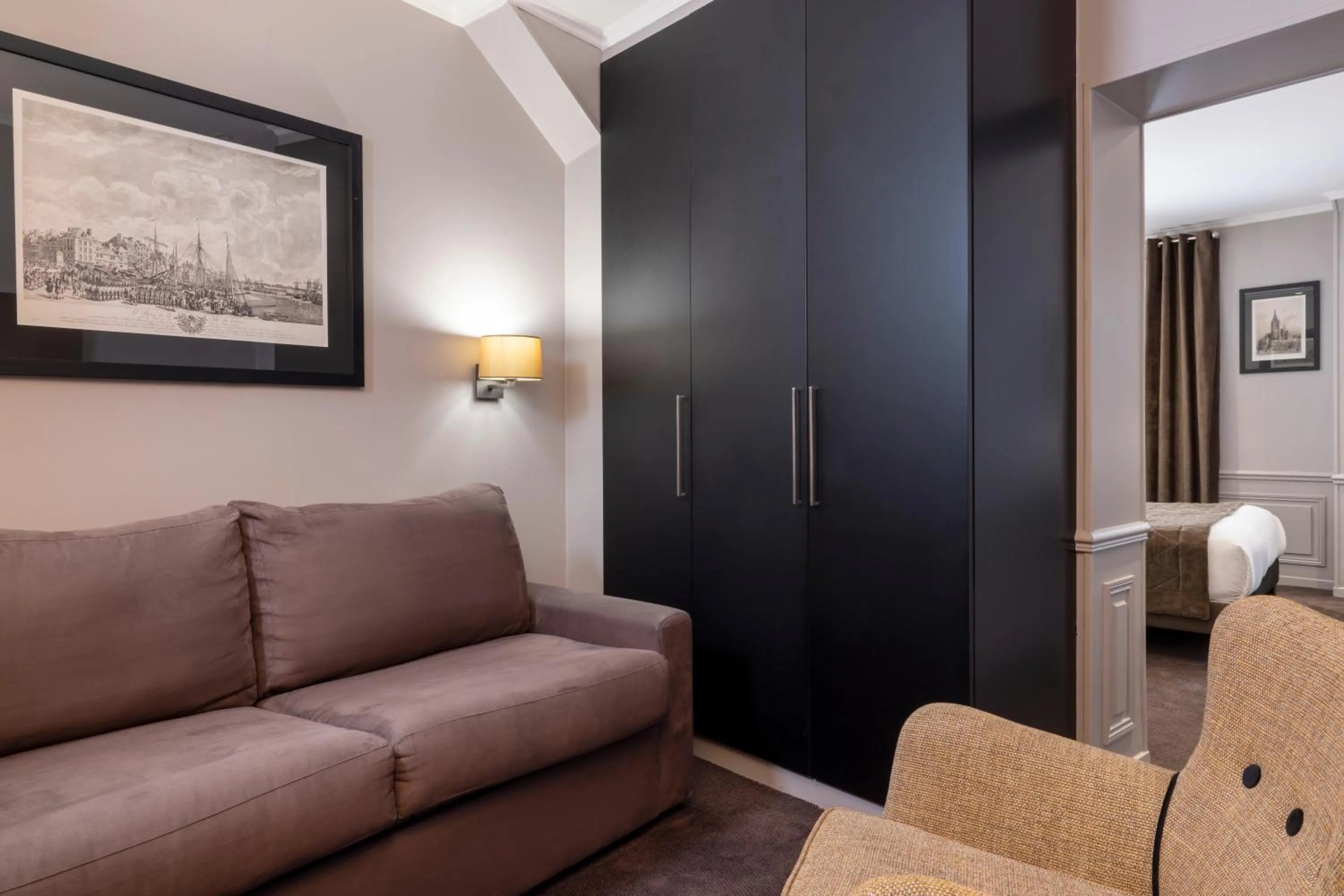 Living room in Pavillon Monceau