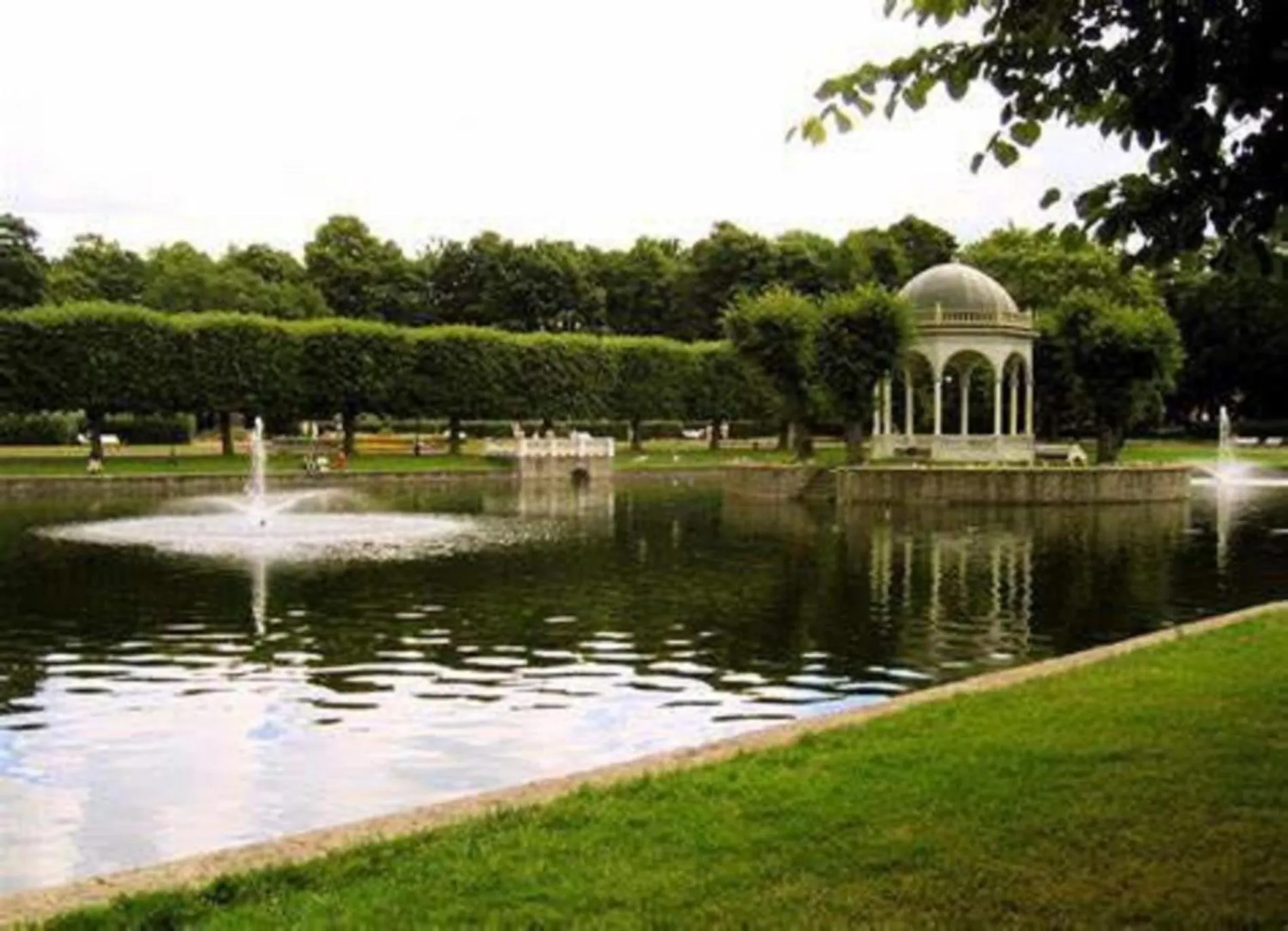 Nearby landmark in Villa Kadriorg Hostel