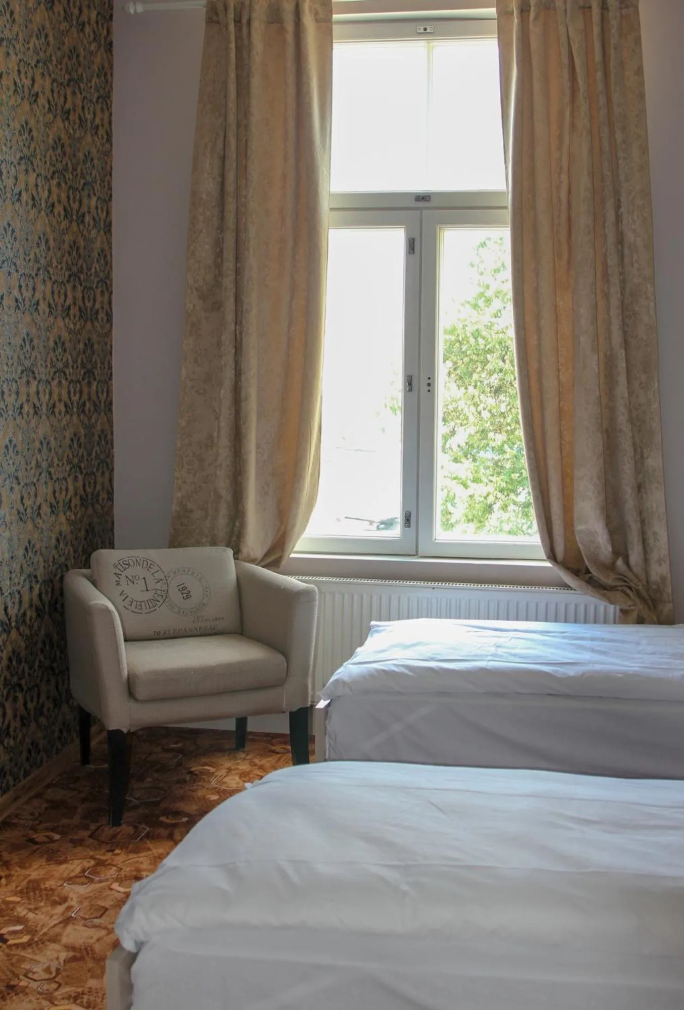 Photo of the whole room, Bed in Villa Kadriorg Hostel