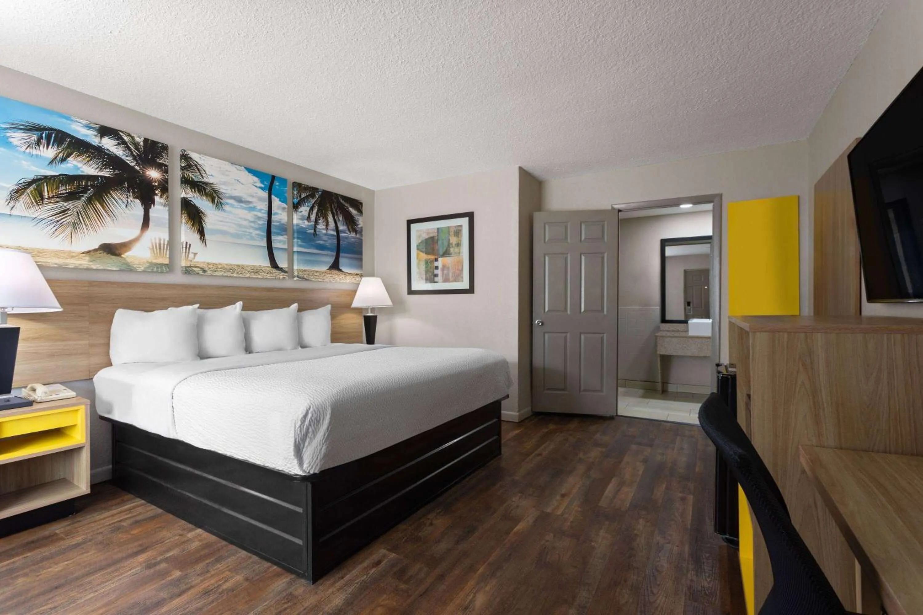 Photo of the whole room, Bed in Days Inn by Wyndham St. Petersburg Central