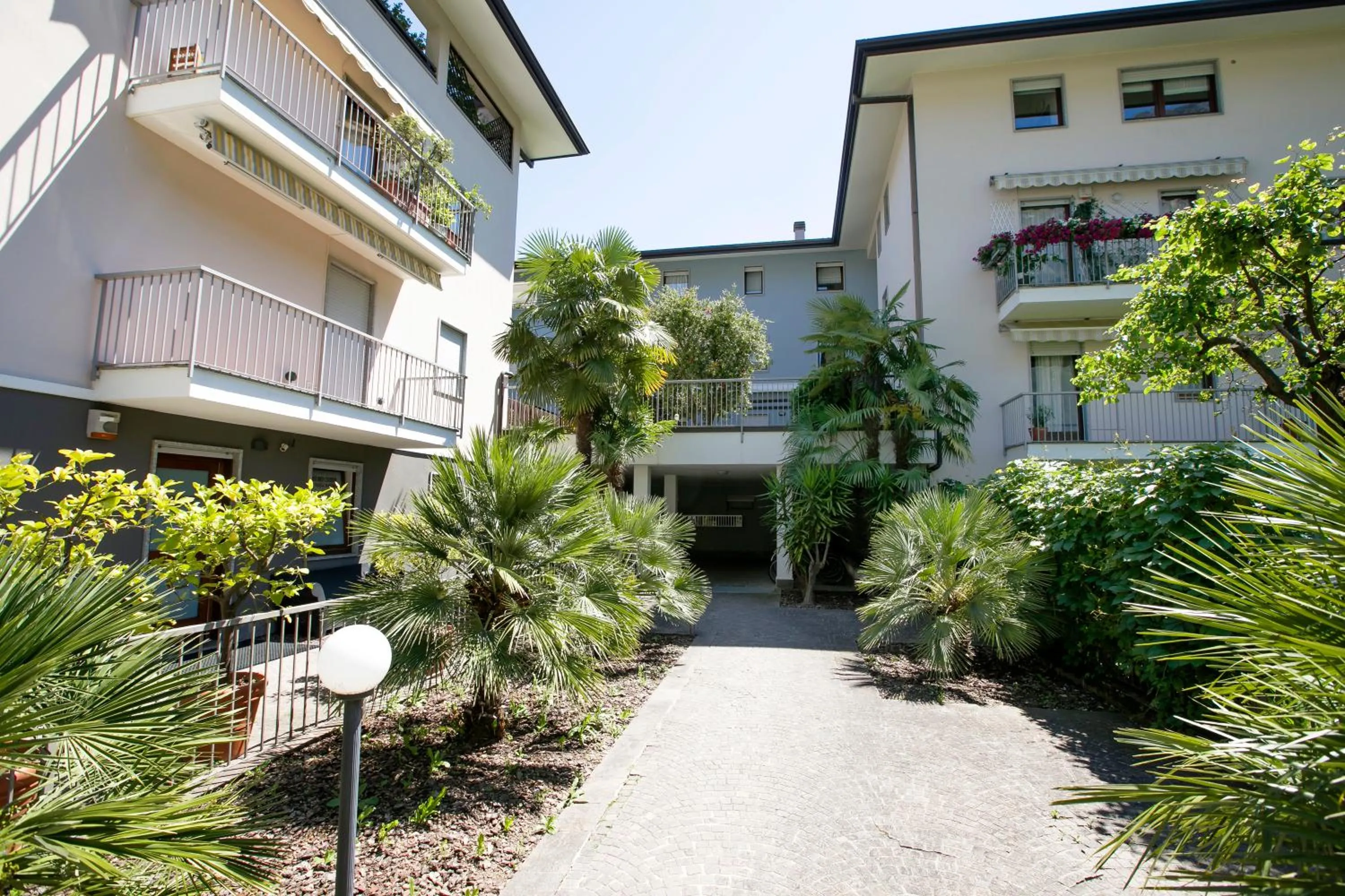 Property building in Elegance Suite Isabella - Happy Rentals