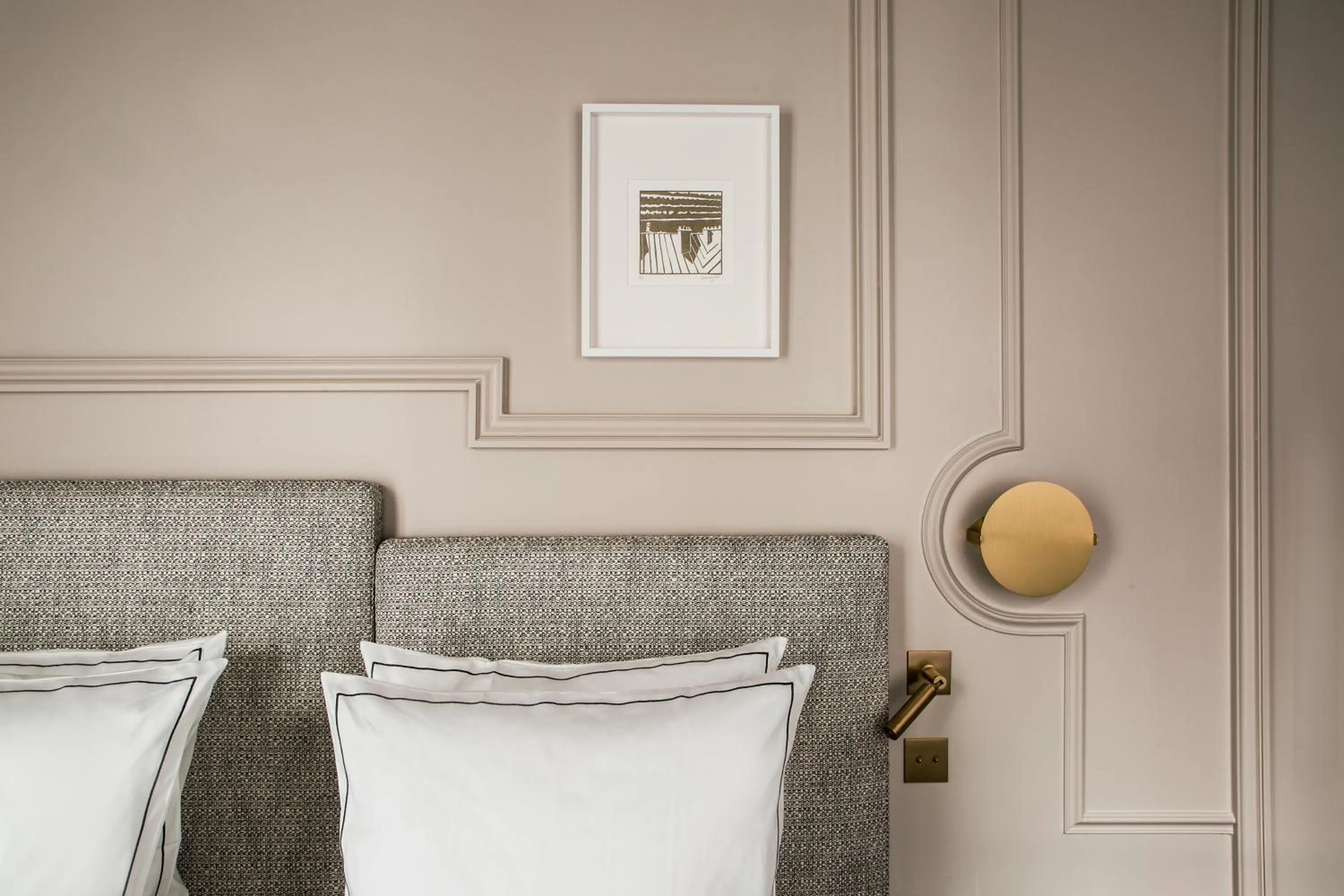 Decorative detail, Bed in Maison Armance - Esprit de France