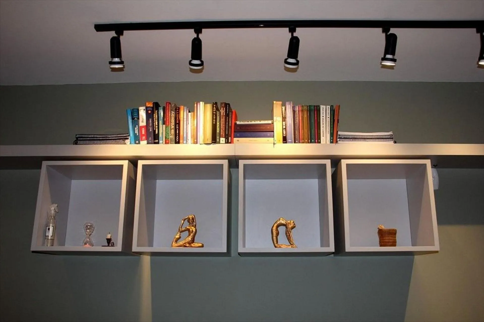 Decorative detail in Saint Germain - Lagoa da Conceição