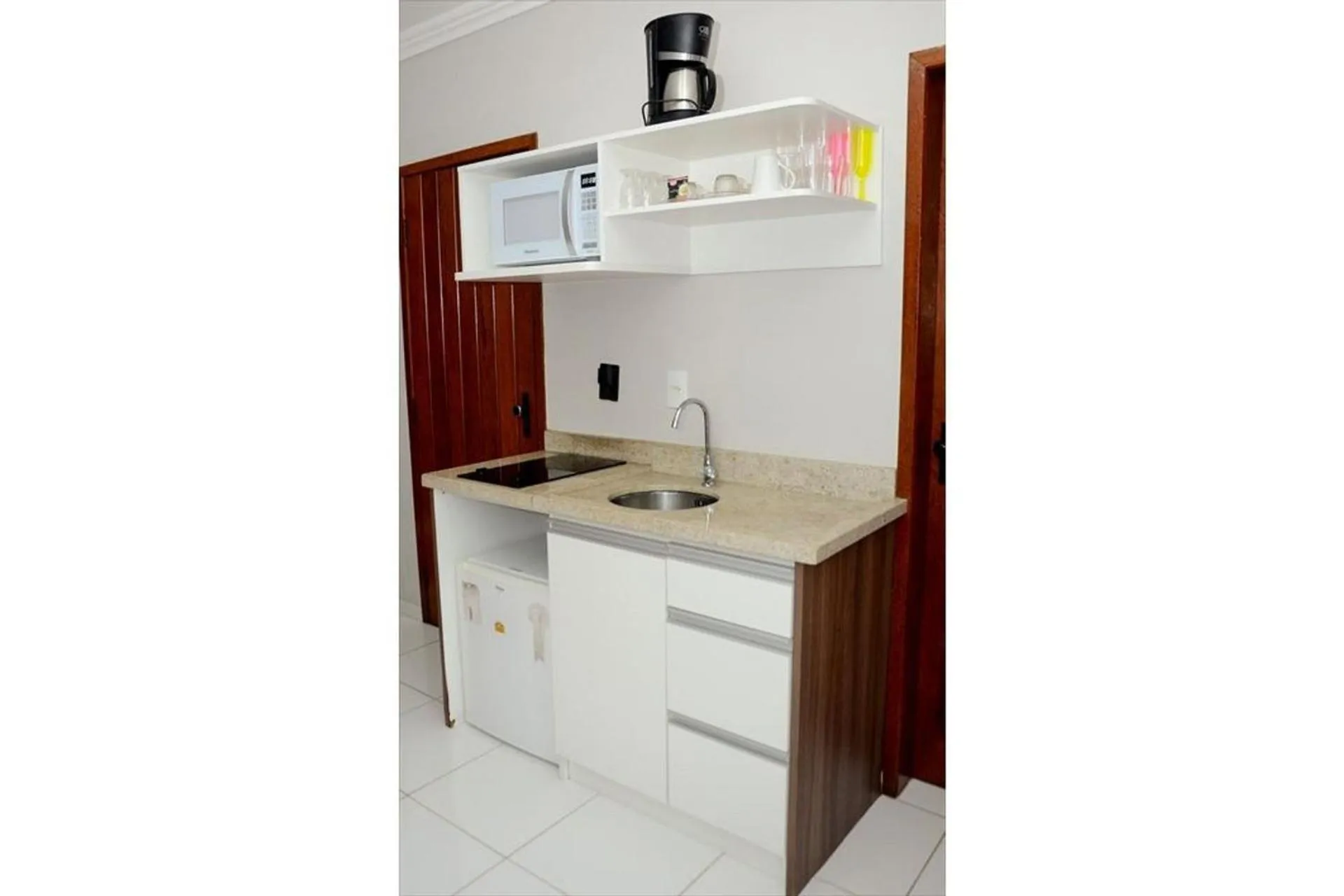 Kitchen or kitchenette in Saint Germain - Lagoa da Conceição