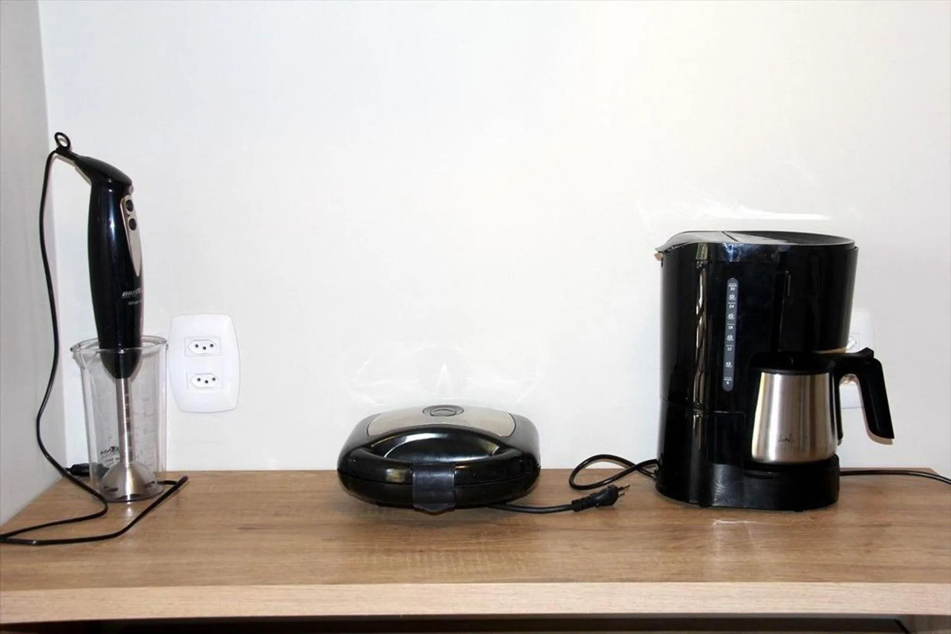 Kitchen or kitchenette in Saint Germain - Lagoa da Conceição