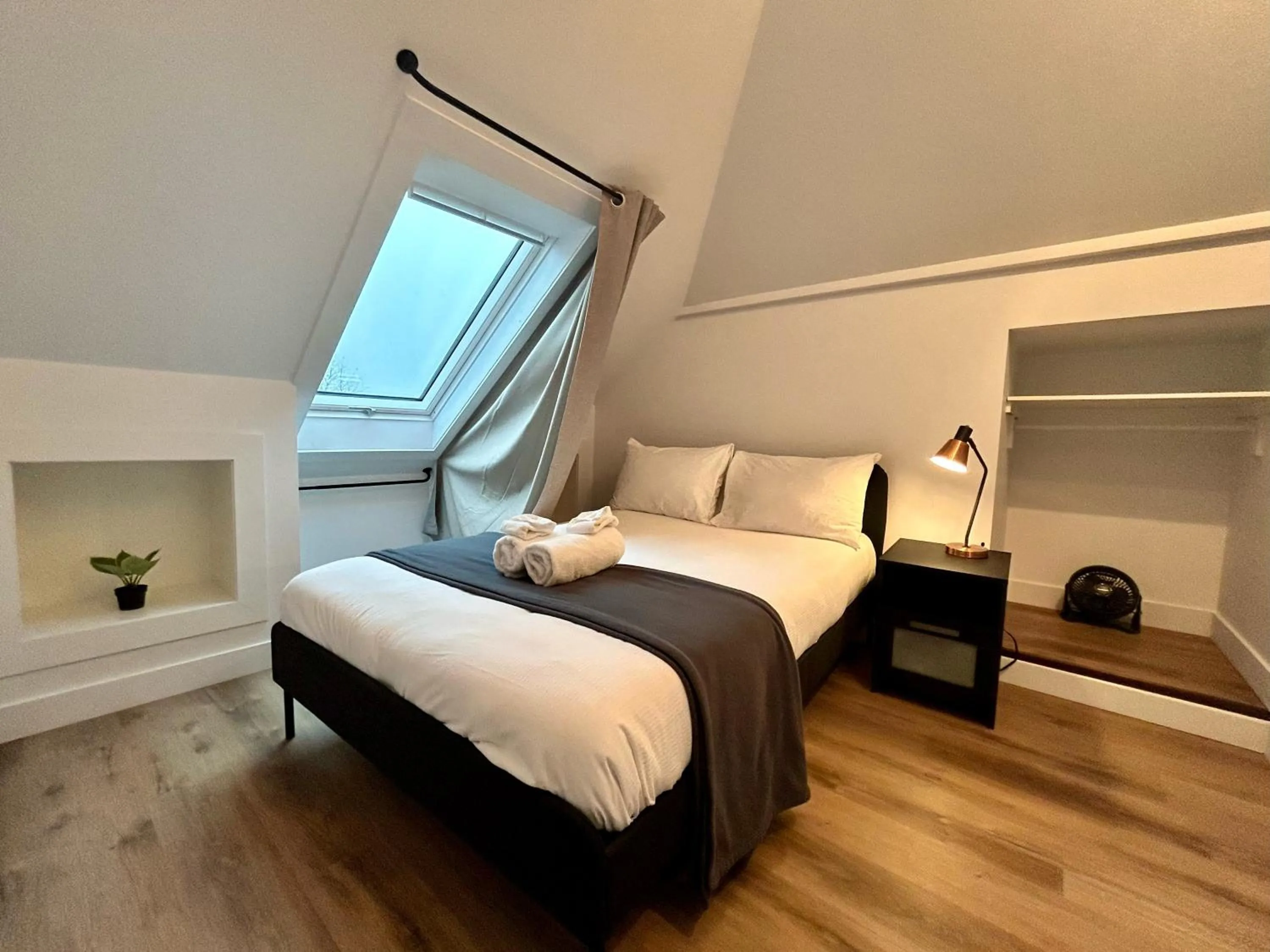 Photo of the whole room, Bed in Bleu Mer, hôtel & résidences