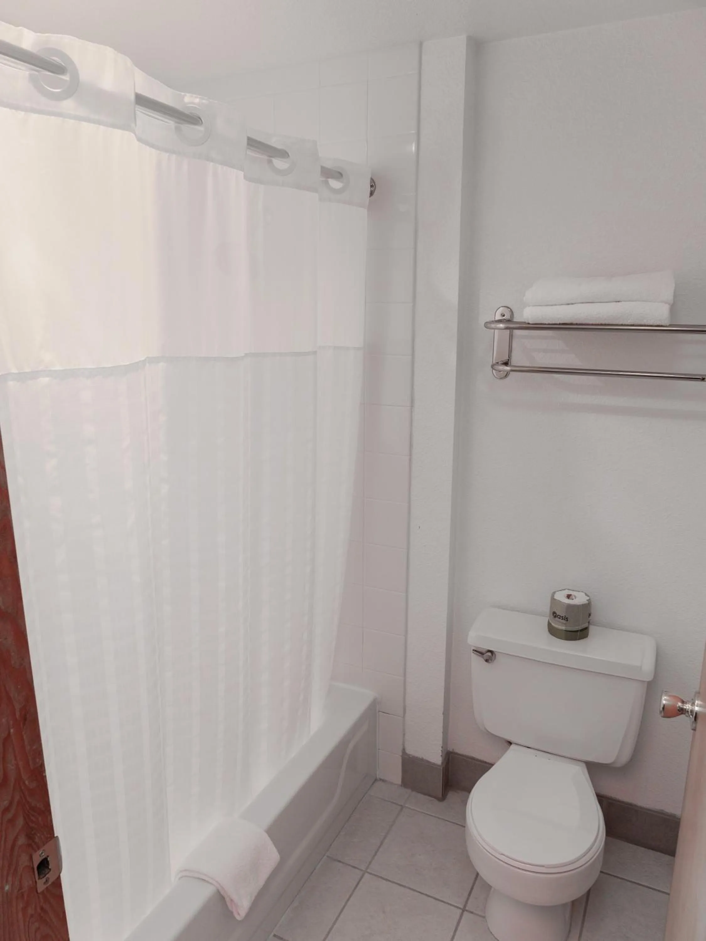 Shower in Sweet Home Inn